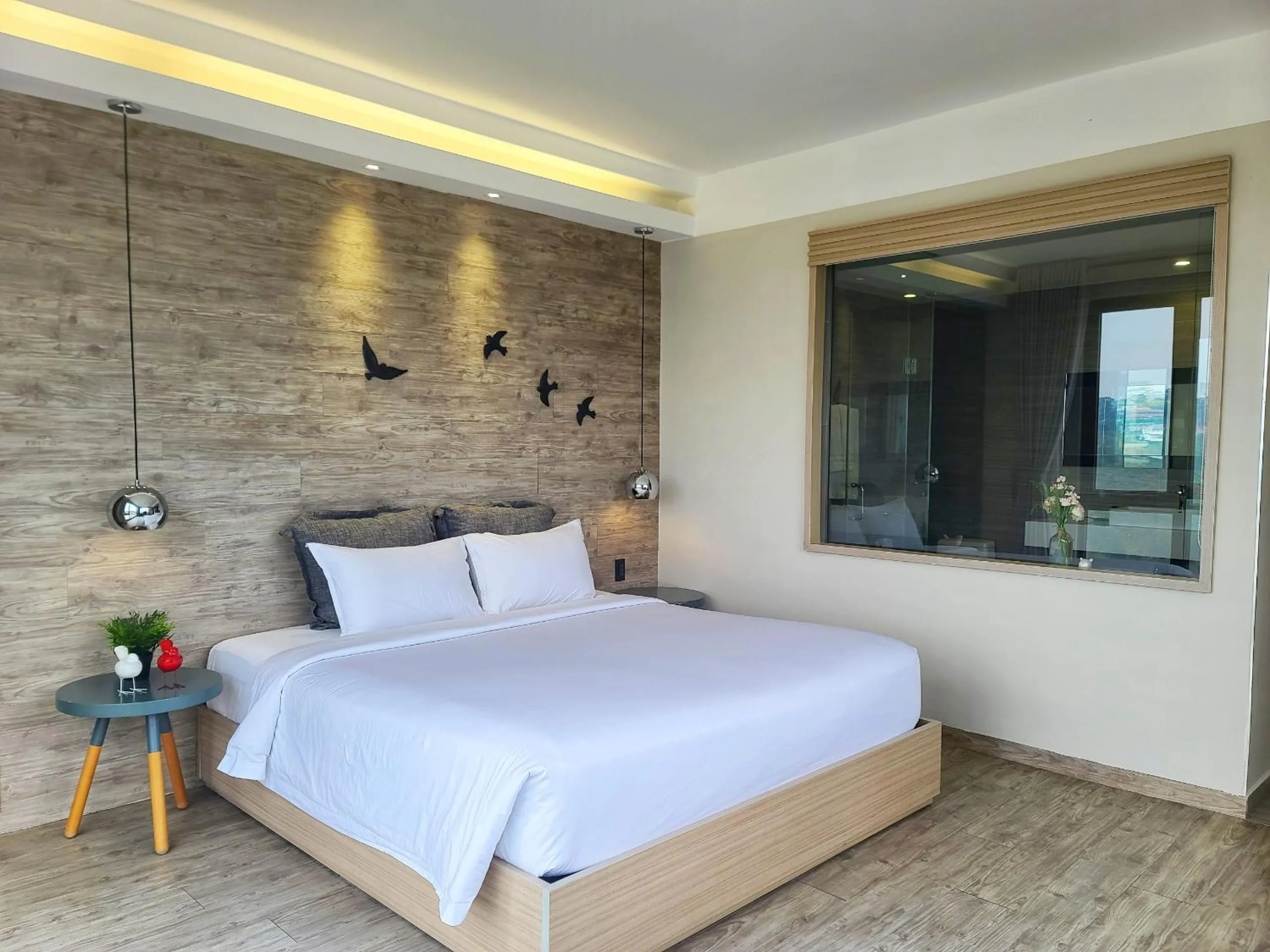 Bed in The Luxe Da Lat