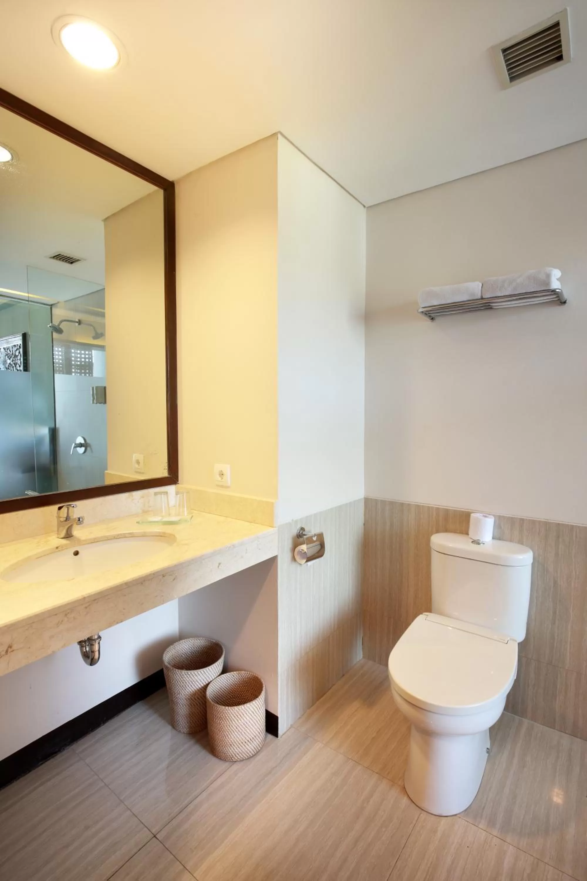 Bathroom in Hotel Terrace at Kuta