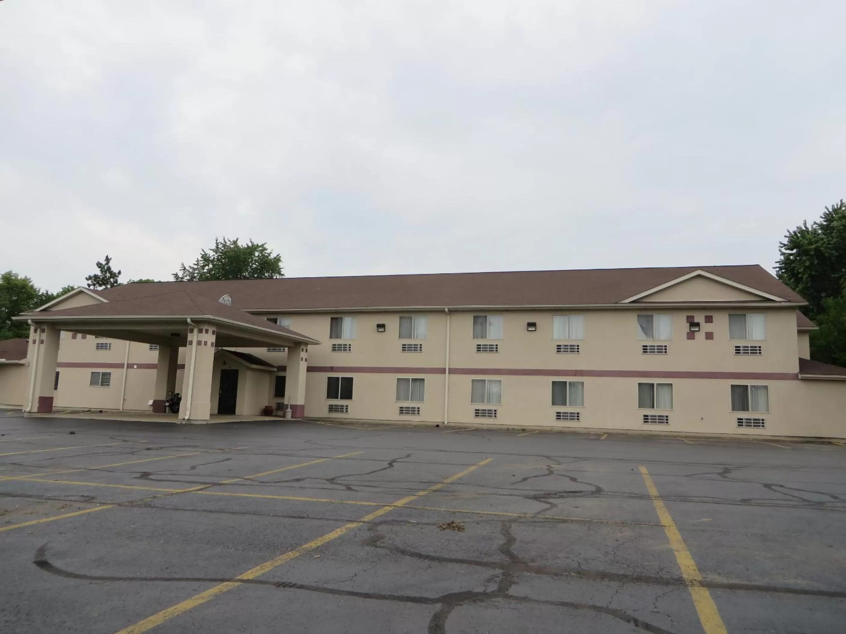 Property building in Econo Lodge Chillicothe