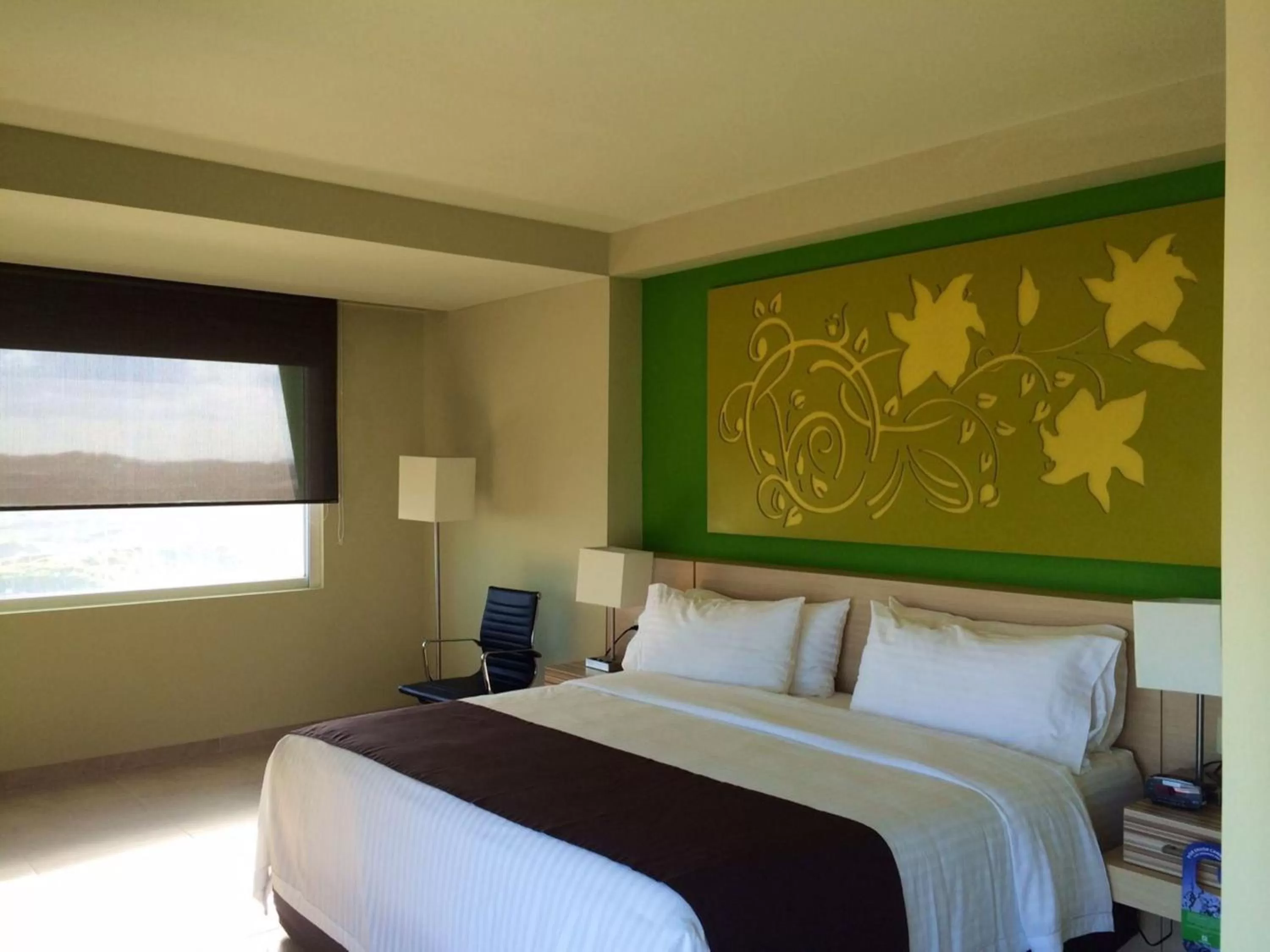 Photo of the whole room, Bed in Holiday Inn Coatzacoalcos by IHG