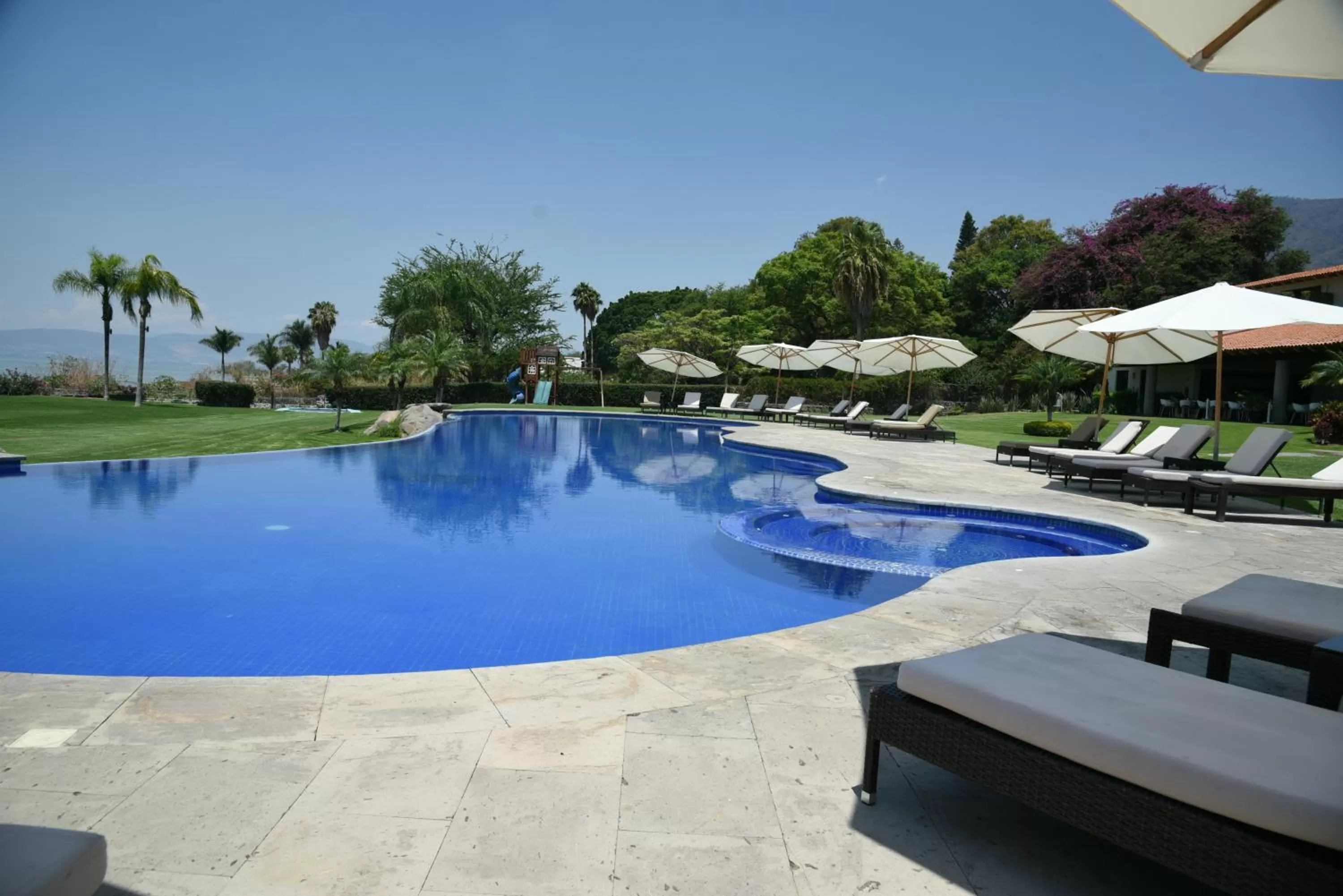 Swimming pool in La Reserva Chapala