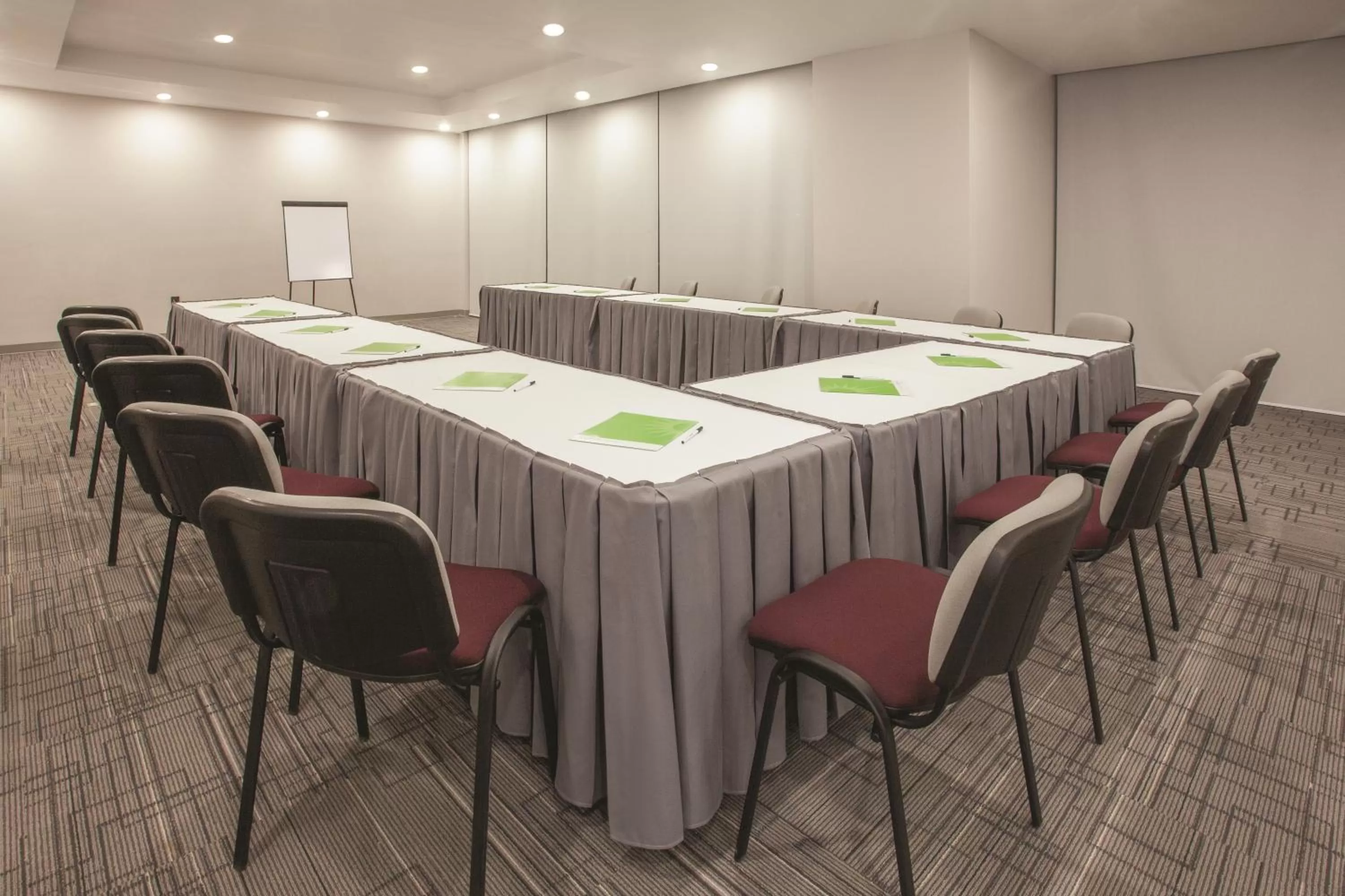 Business facilities in La Quinta by Wyndham Aguascalientes