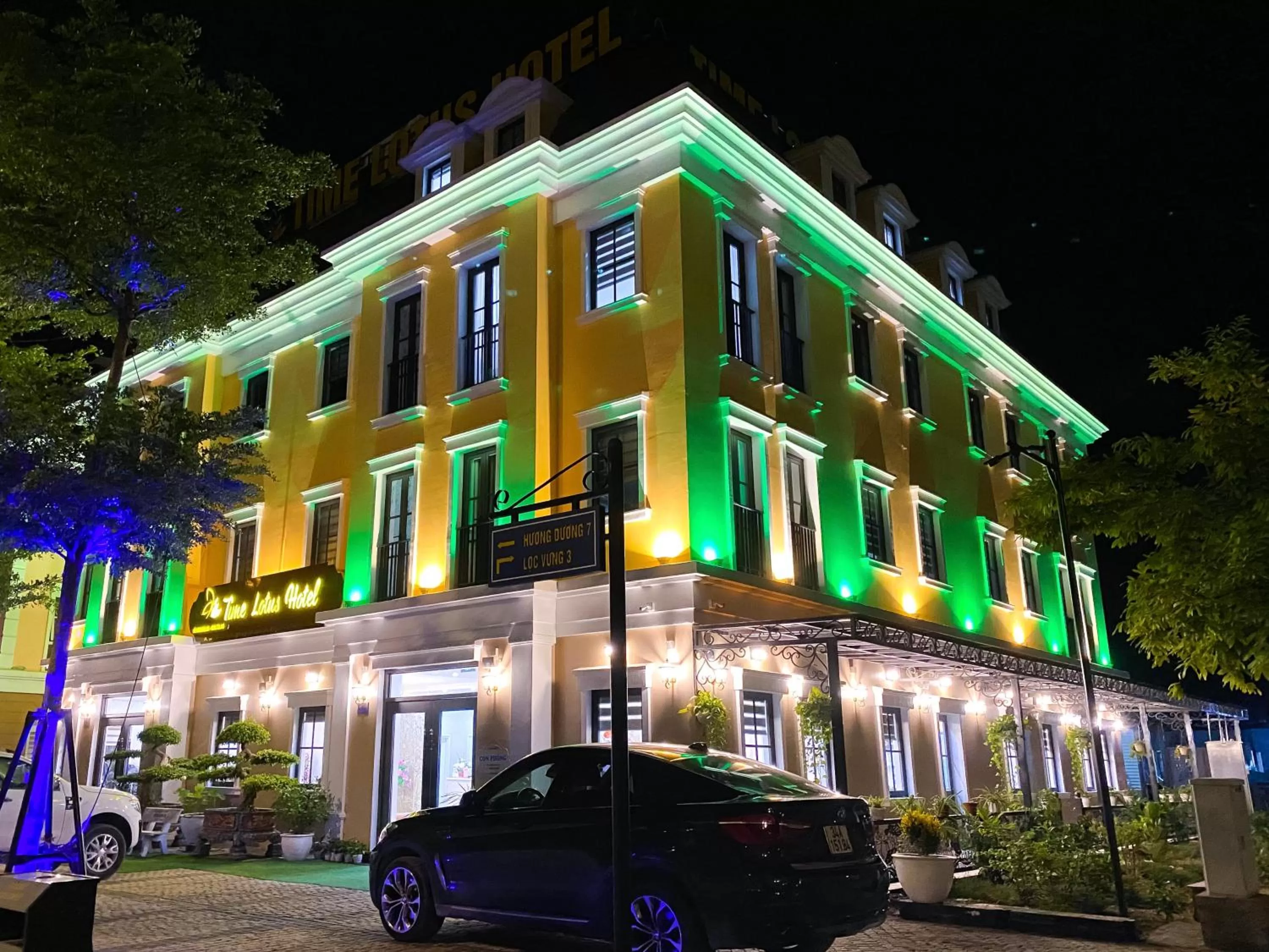 Property building in Khách sạn Time Lotus Hạ Long