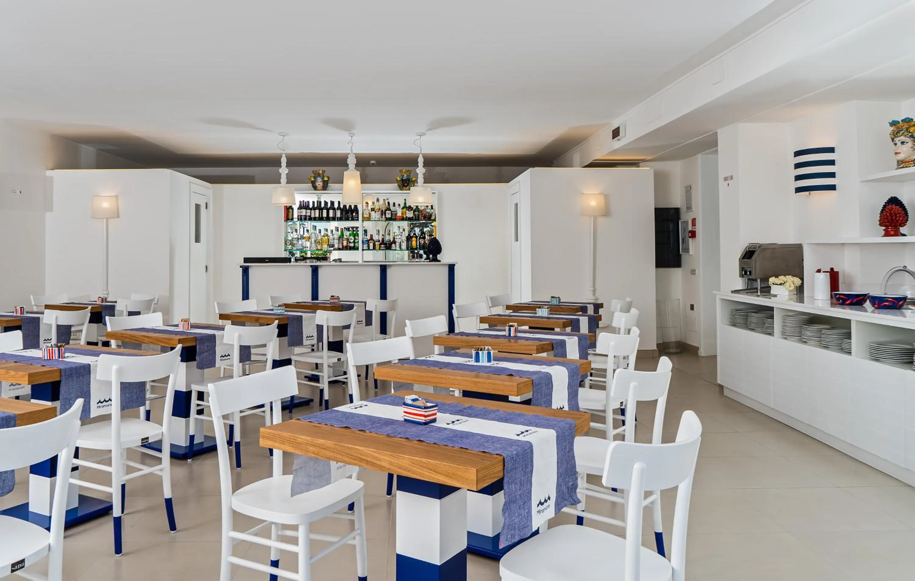 Lounge or bar in Hotel Miramare