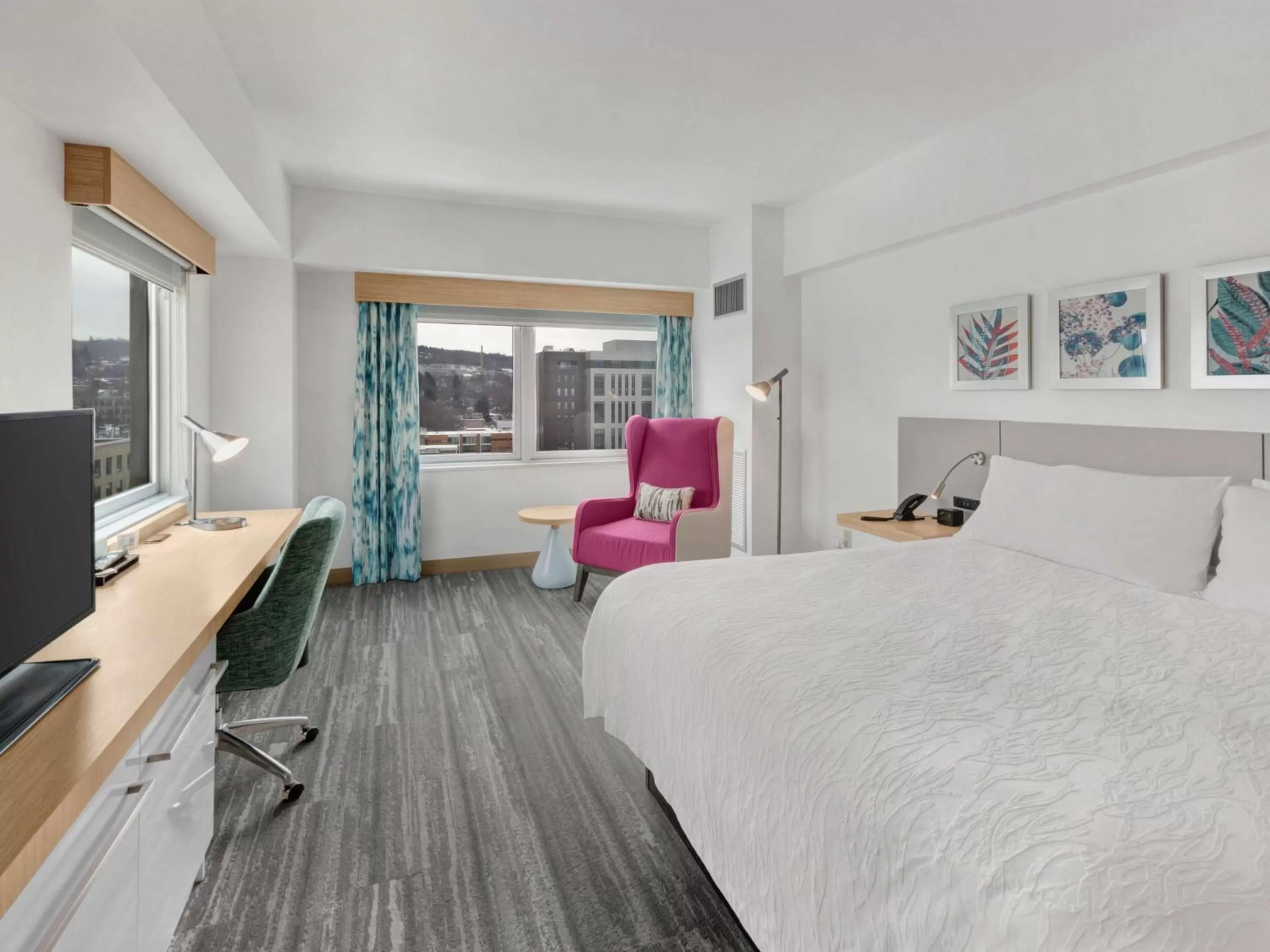 Bedroom, Bed in Hilton Garden Inn Ithaca