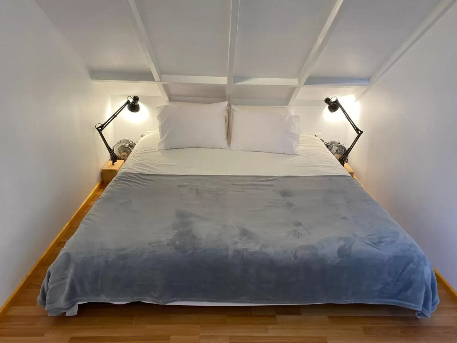 Duplex Studio in French Andes Apart Hostel Duplex Studio in French Andes Apart Hostel