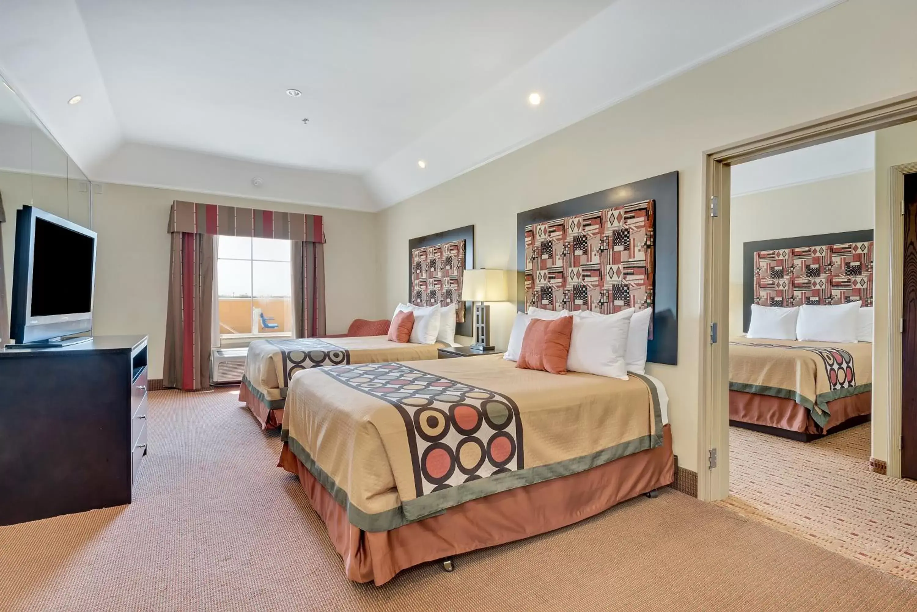 Family Suite with Four Queen Beds - Non-Smoking in Super 8 by Wyndham Hidalgo at La Plaza Mall & Mcallen Airport Family Suite with Four Queen Beds - Non-Smoking in Super 8 by Wyndham Hidalgo at La Plaza Mall & Mcallen Airport