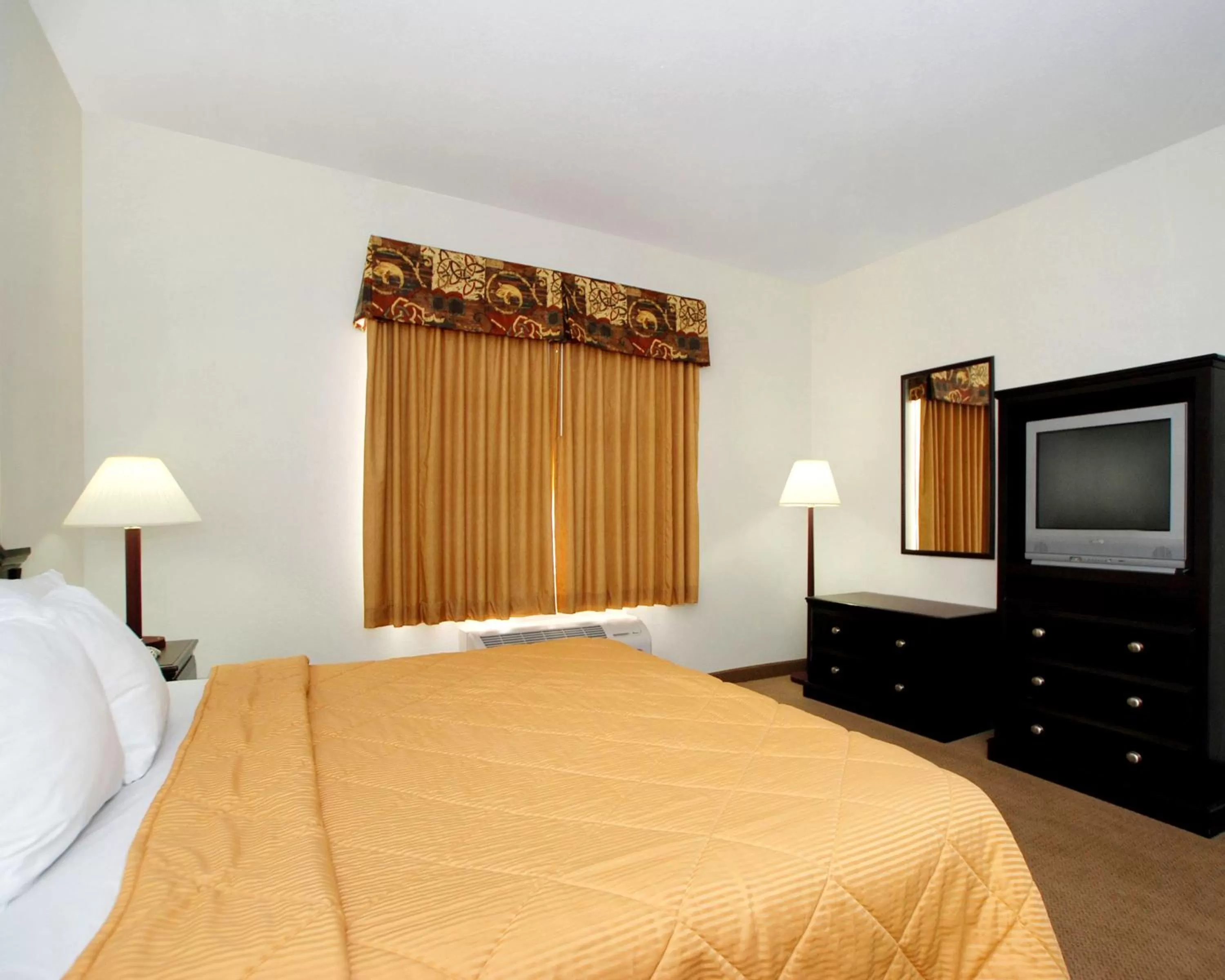 King Room - Non-Smoking in Quality Inn & Suites Guymon