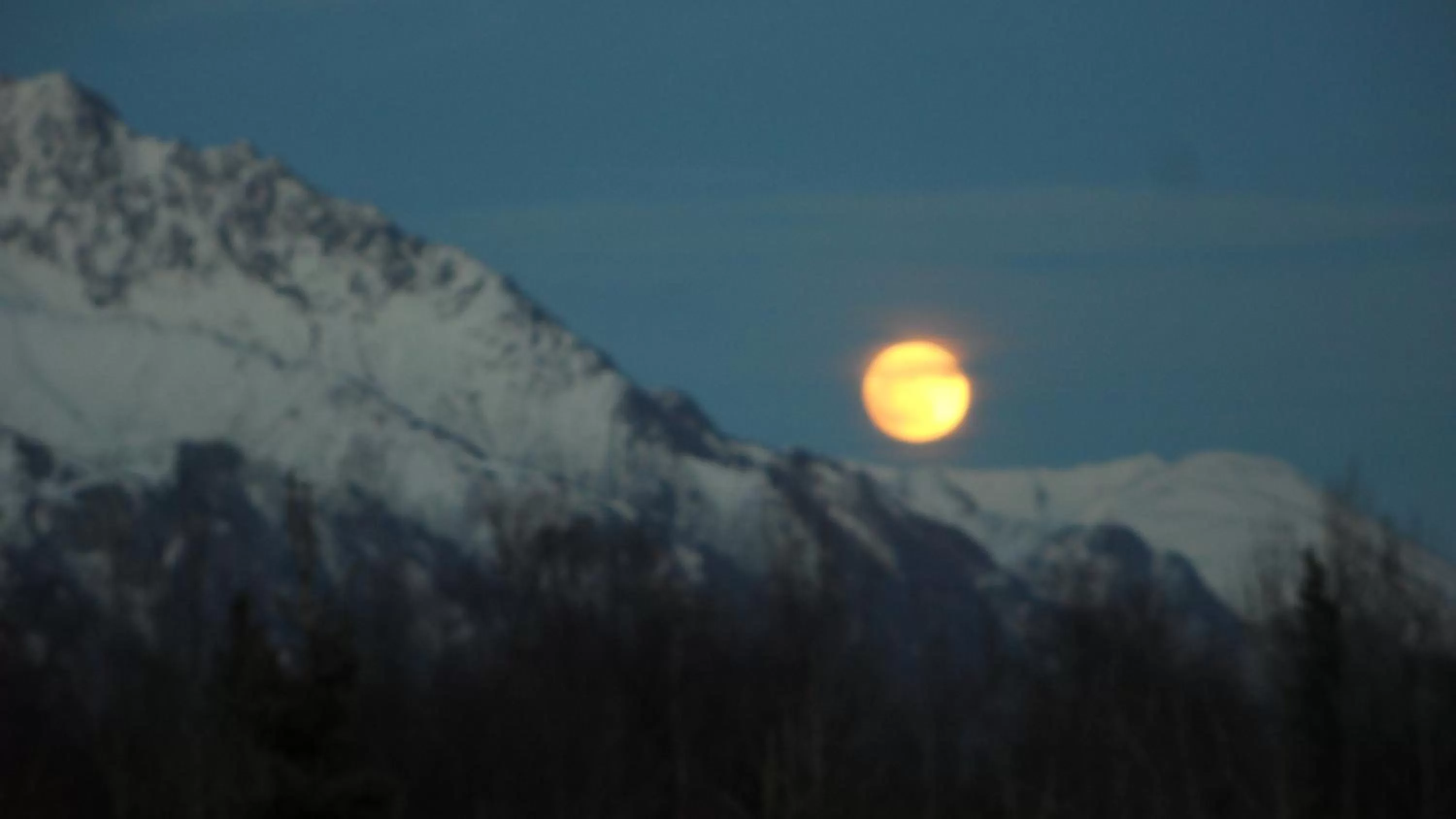 Mountain view in Fishhook Sunrise B&B