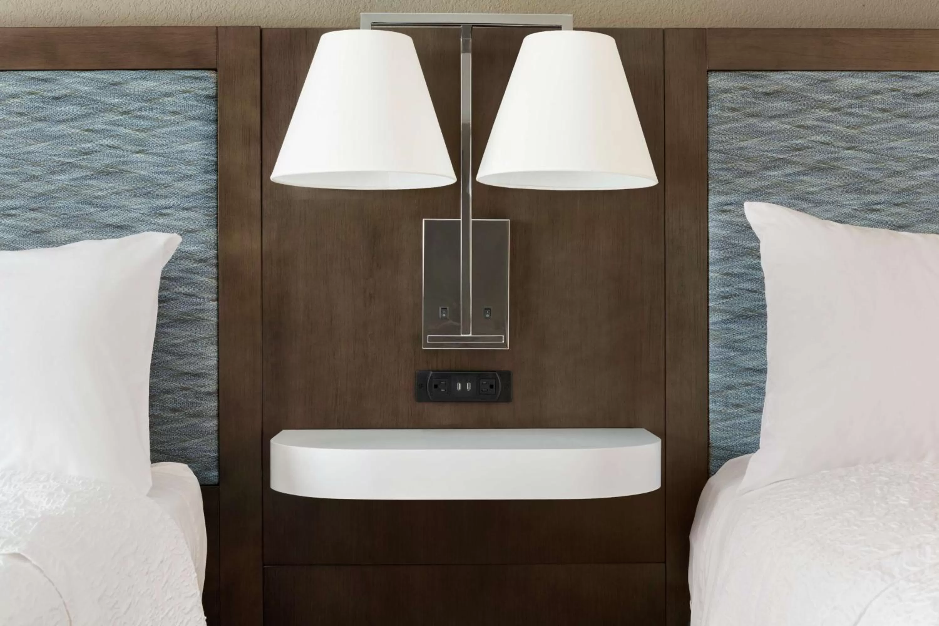 Bedroom, Bed in Hampton Inn & Suites Fruitland