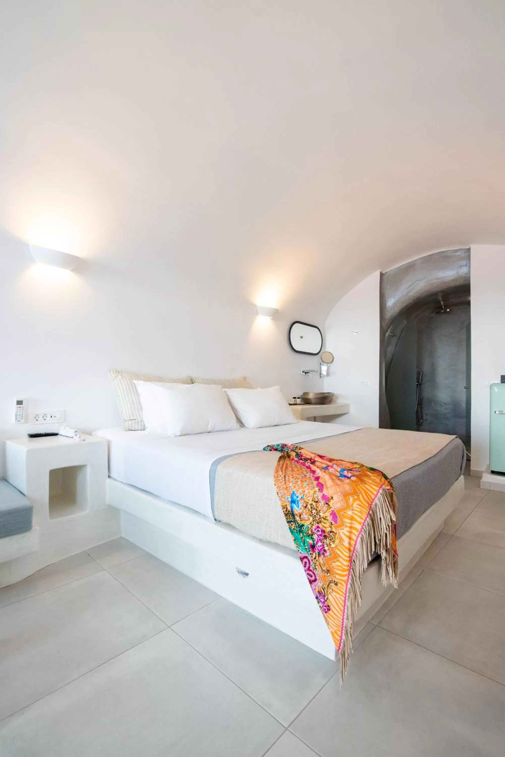 Bed in Caldera Cliff Illusion