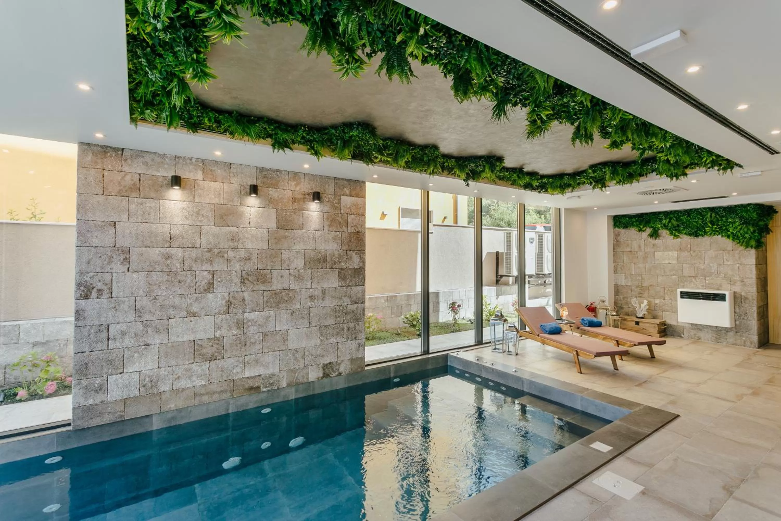 Swimming pool in Boutique Hotel Casa del Mare - Vizura