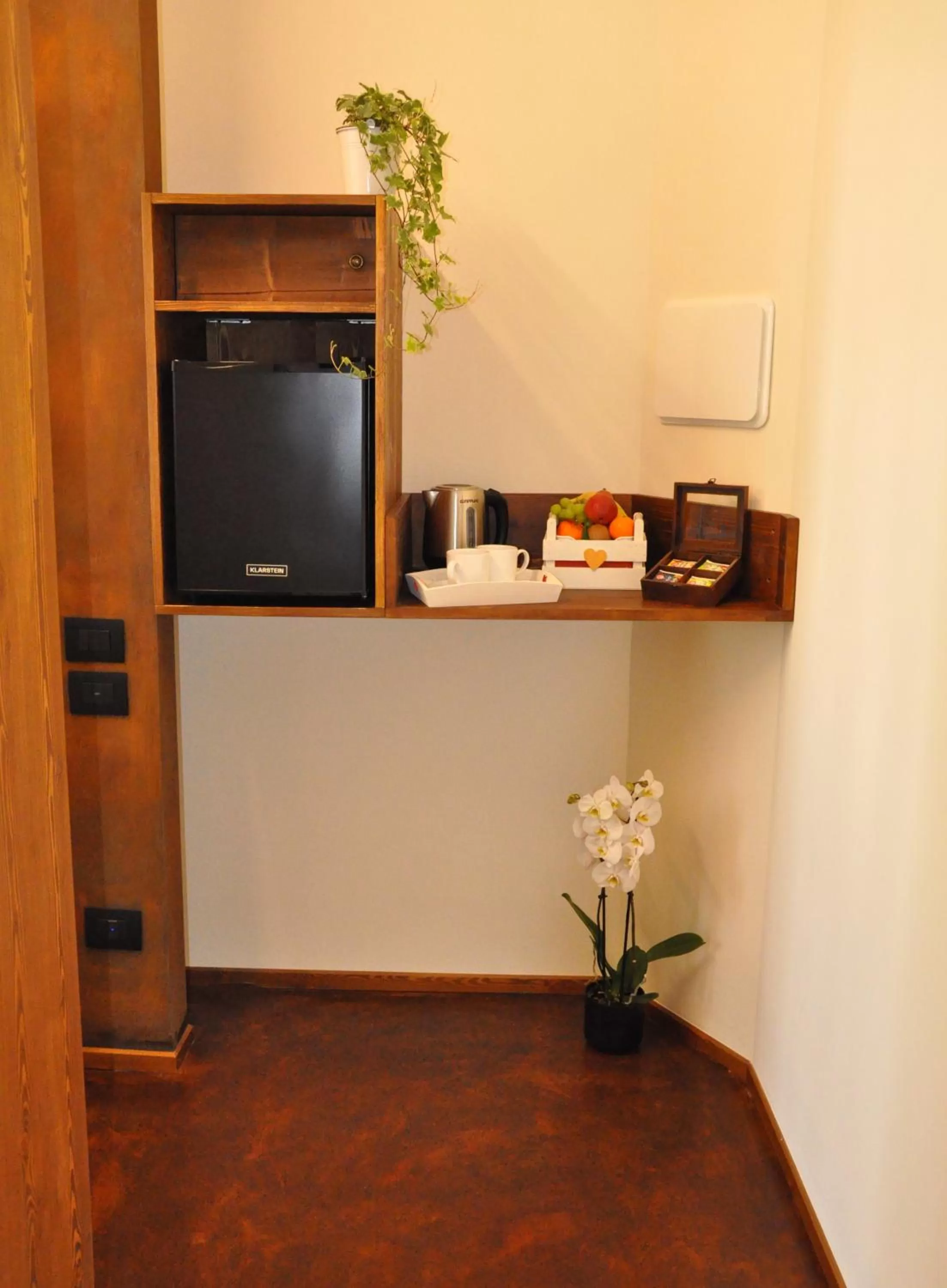 oven, TV/Entertainment Center in NAZIONALE Camere