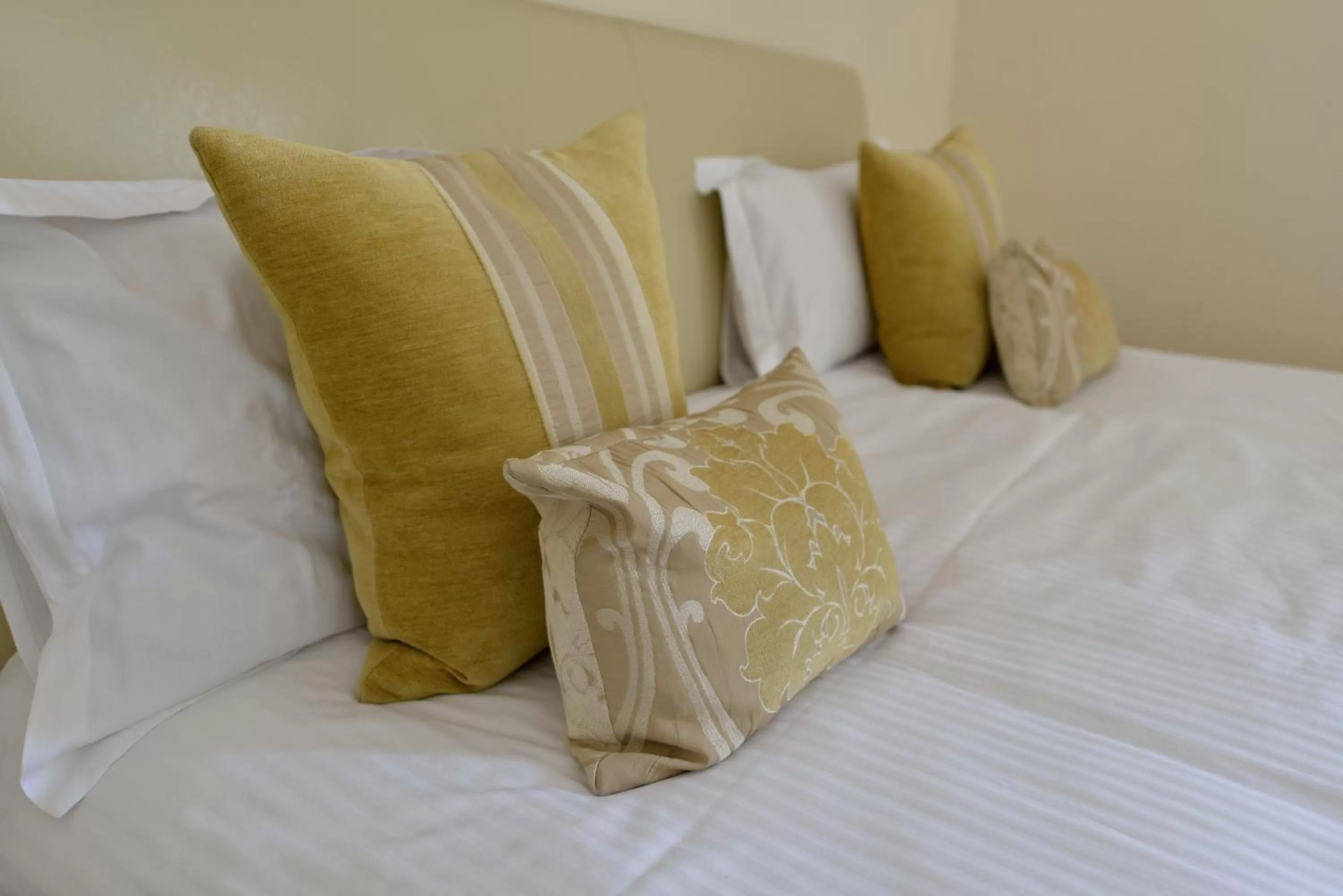 Bed in Sella Park Country House Hotel