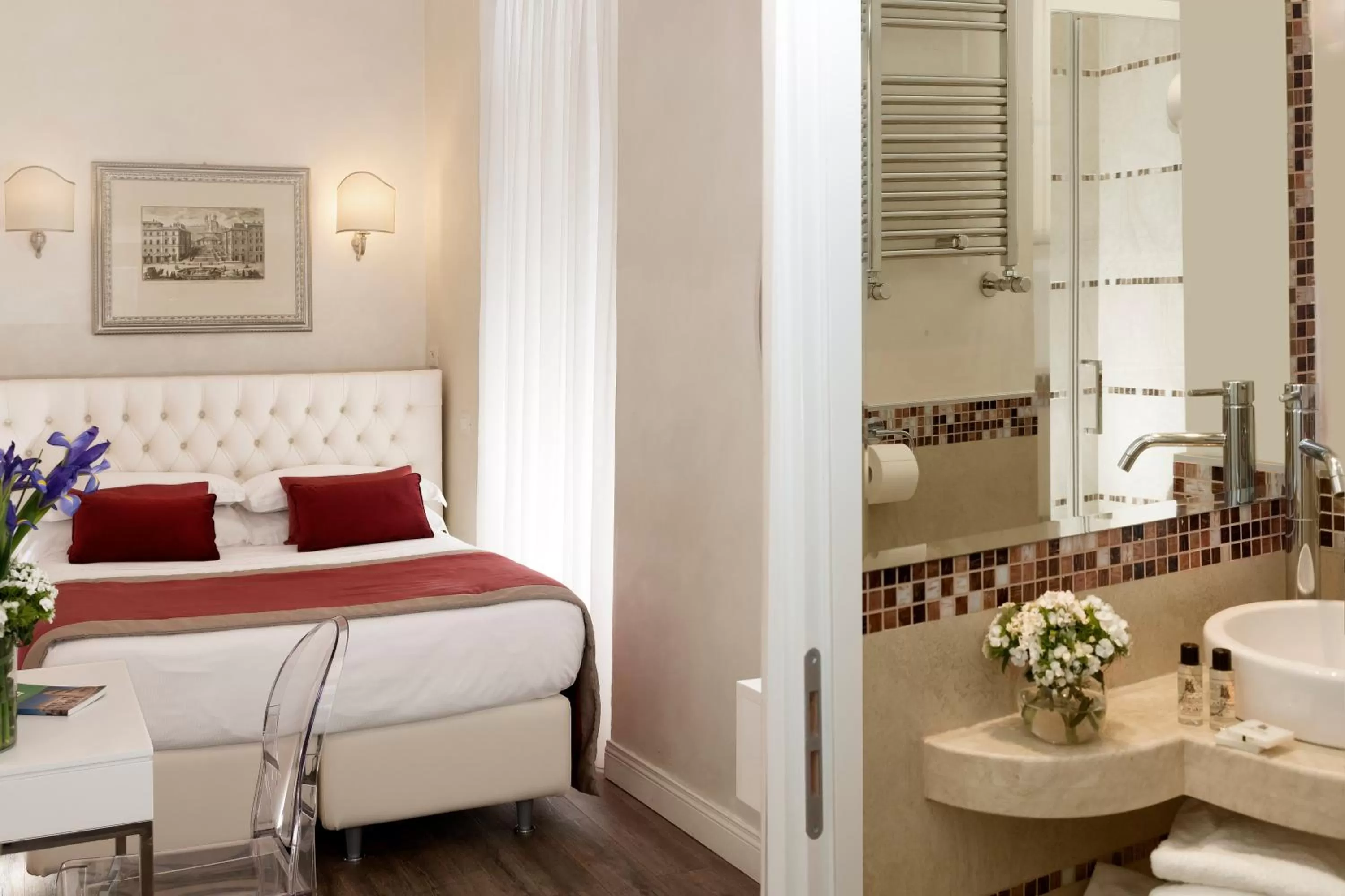 Bathroom, Bed in Hotel Navona