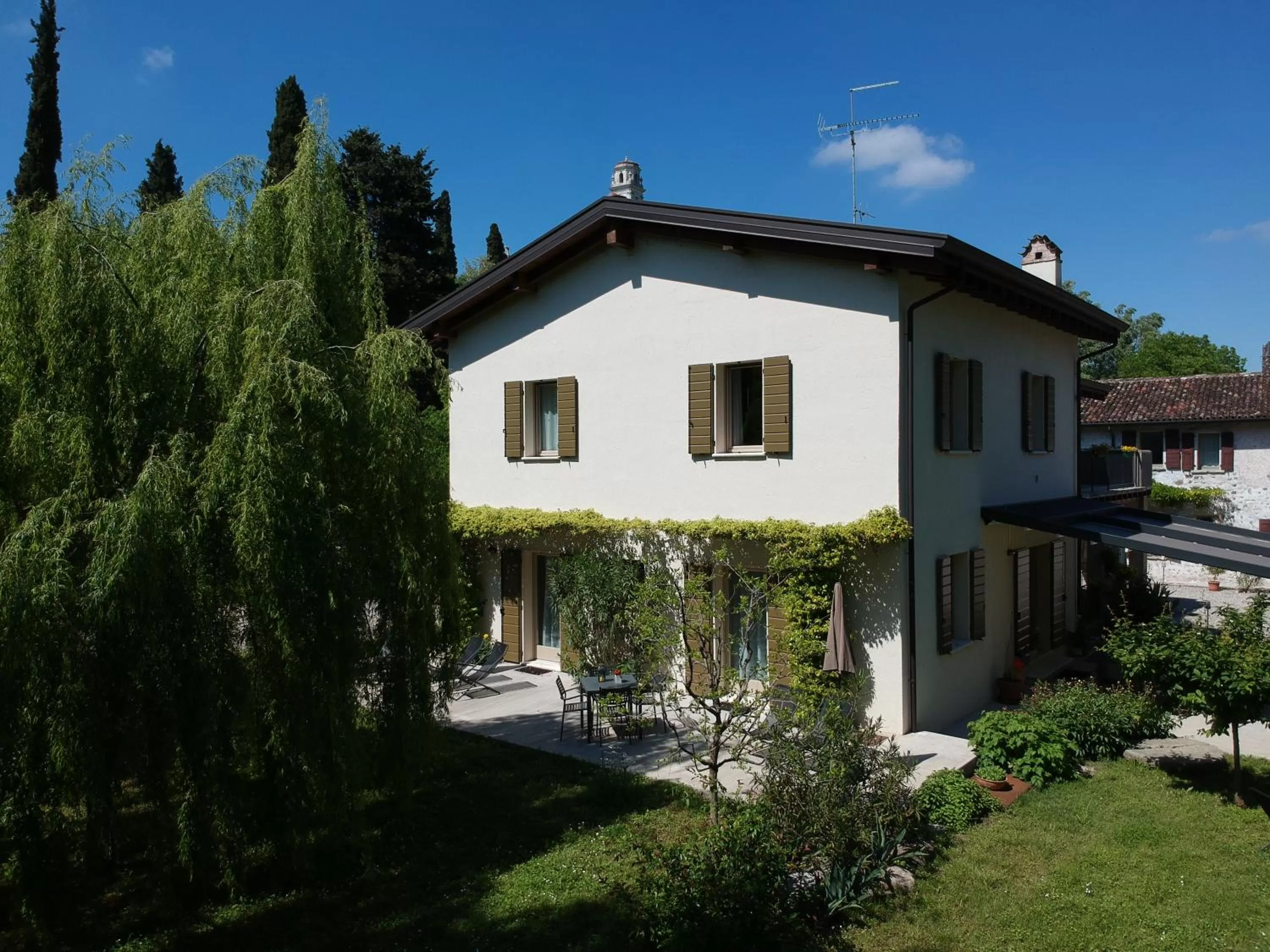 Property building in L'Isolo b&b e case vacanza