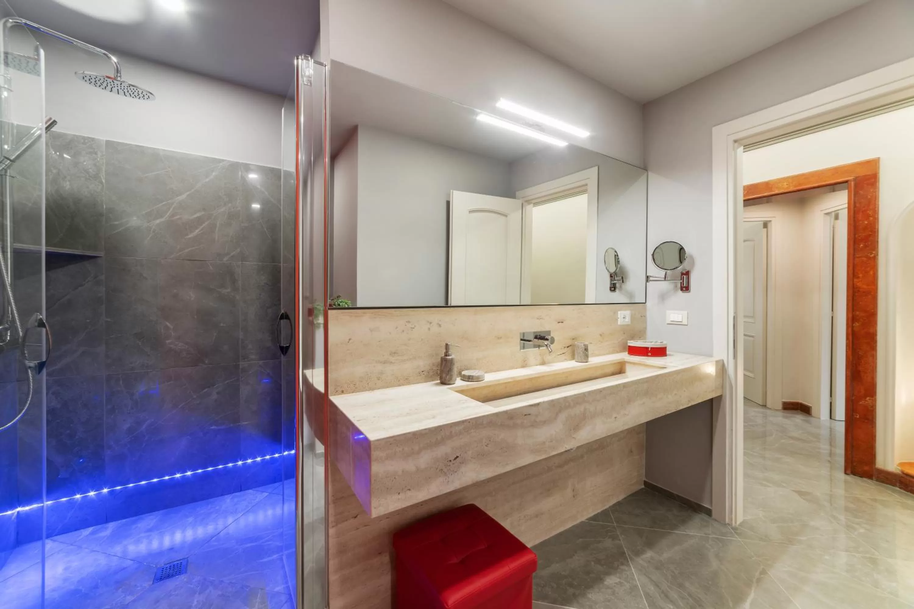 Bathroom in BMGA l ViaPaola43 Palace