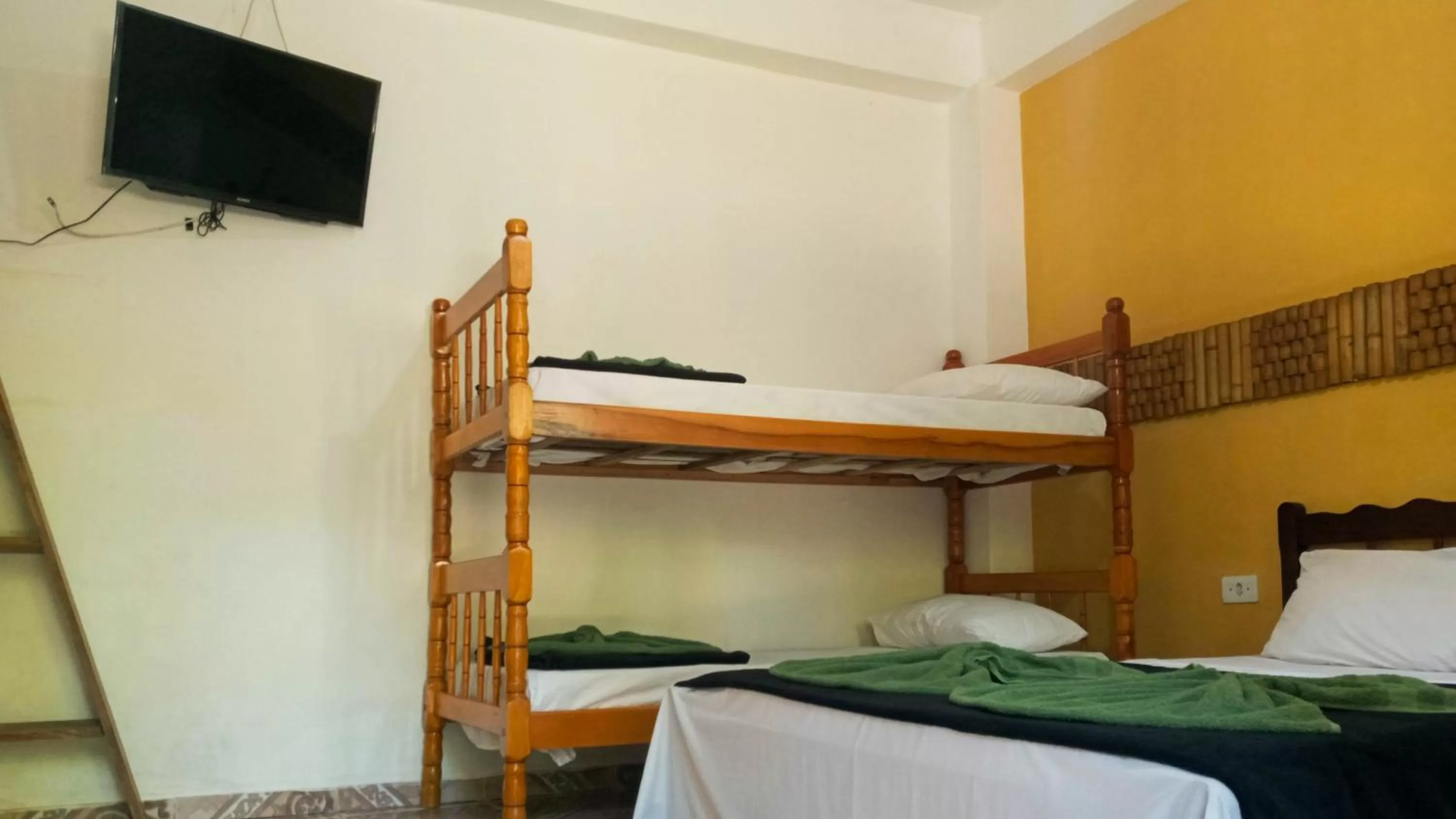 Bunk Bed in Pousada e Hostel Marthi