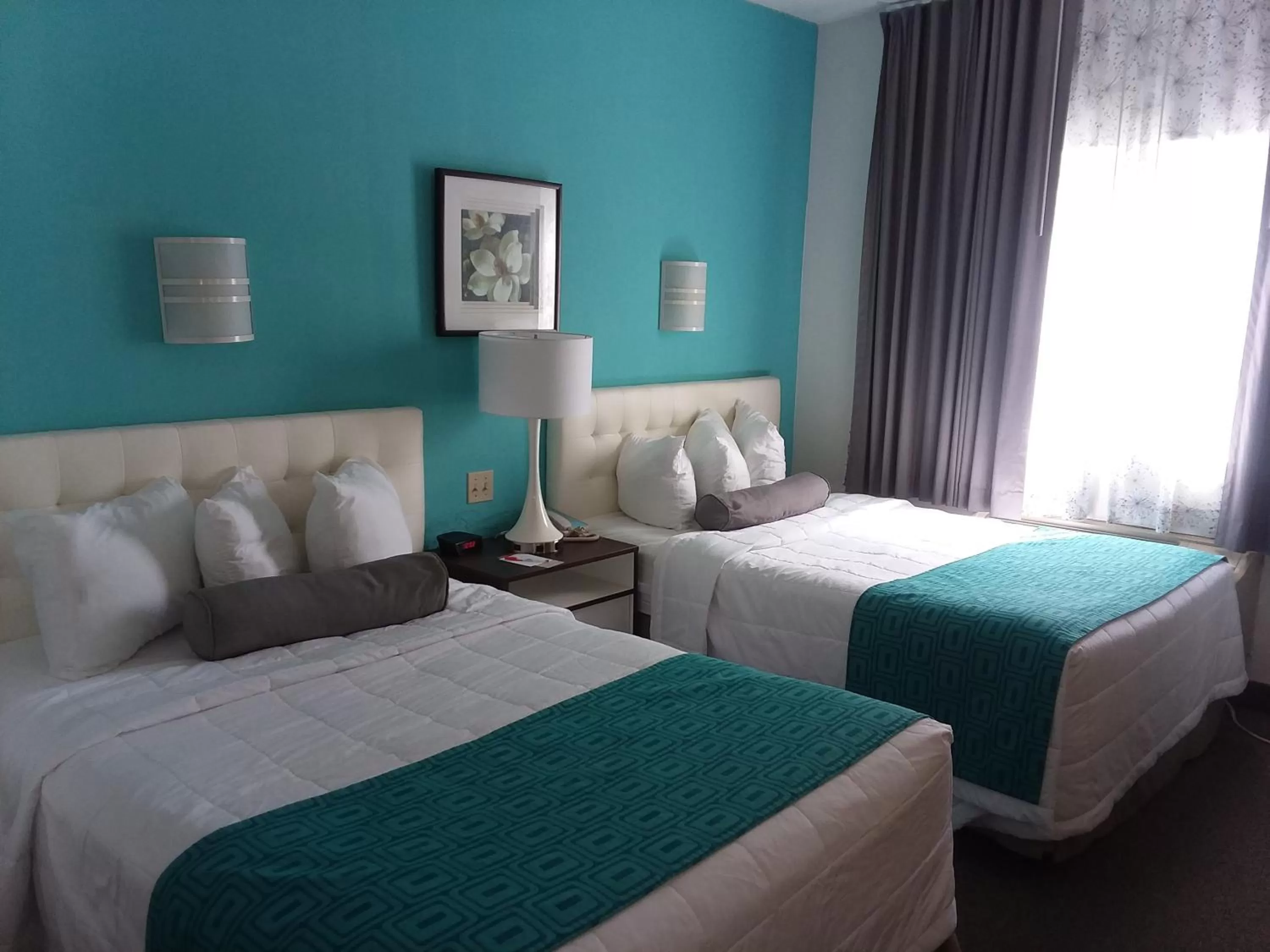 Bedroom, Bed in Howard Johnson by Wyndham Tifton GA I-75