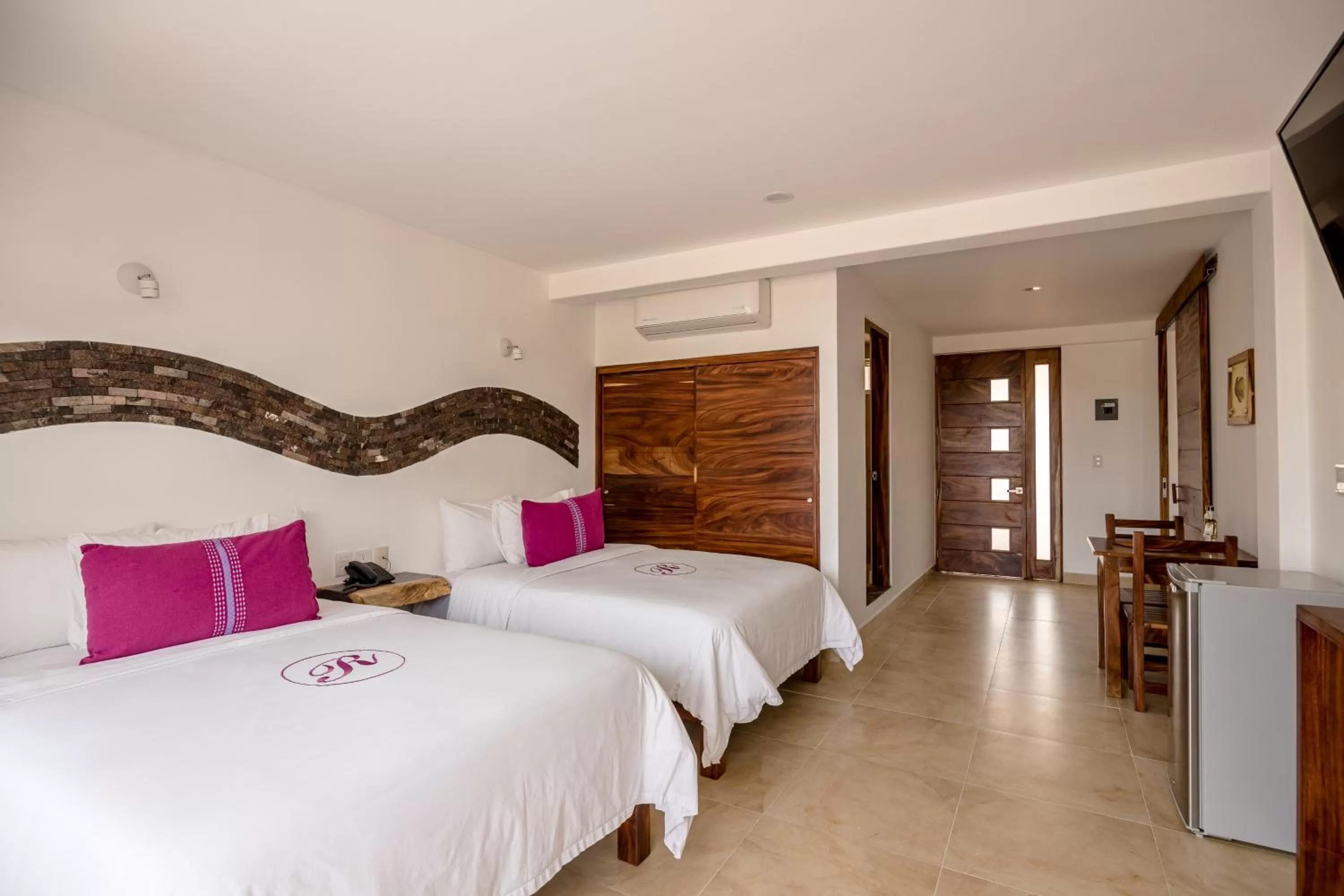 Bed in Hotel Rockaway