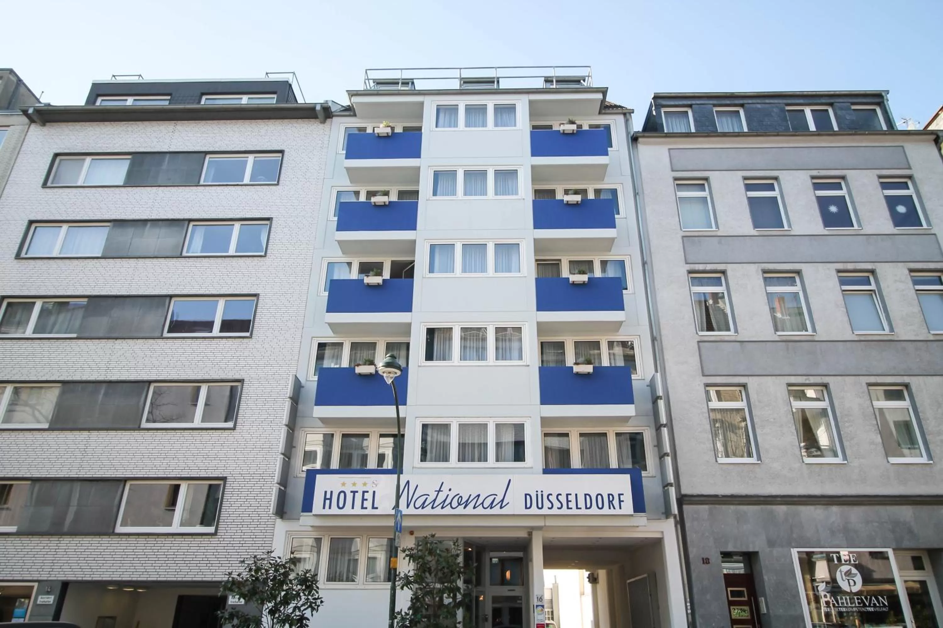 Property building in Hotel National Düsseldorf (Superior)