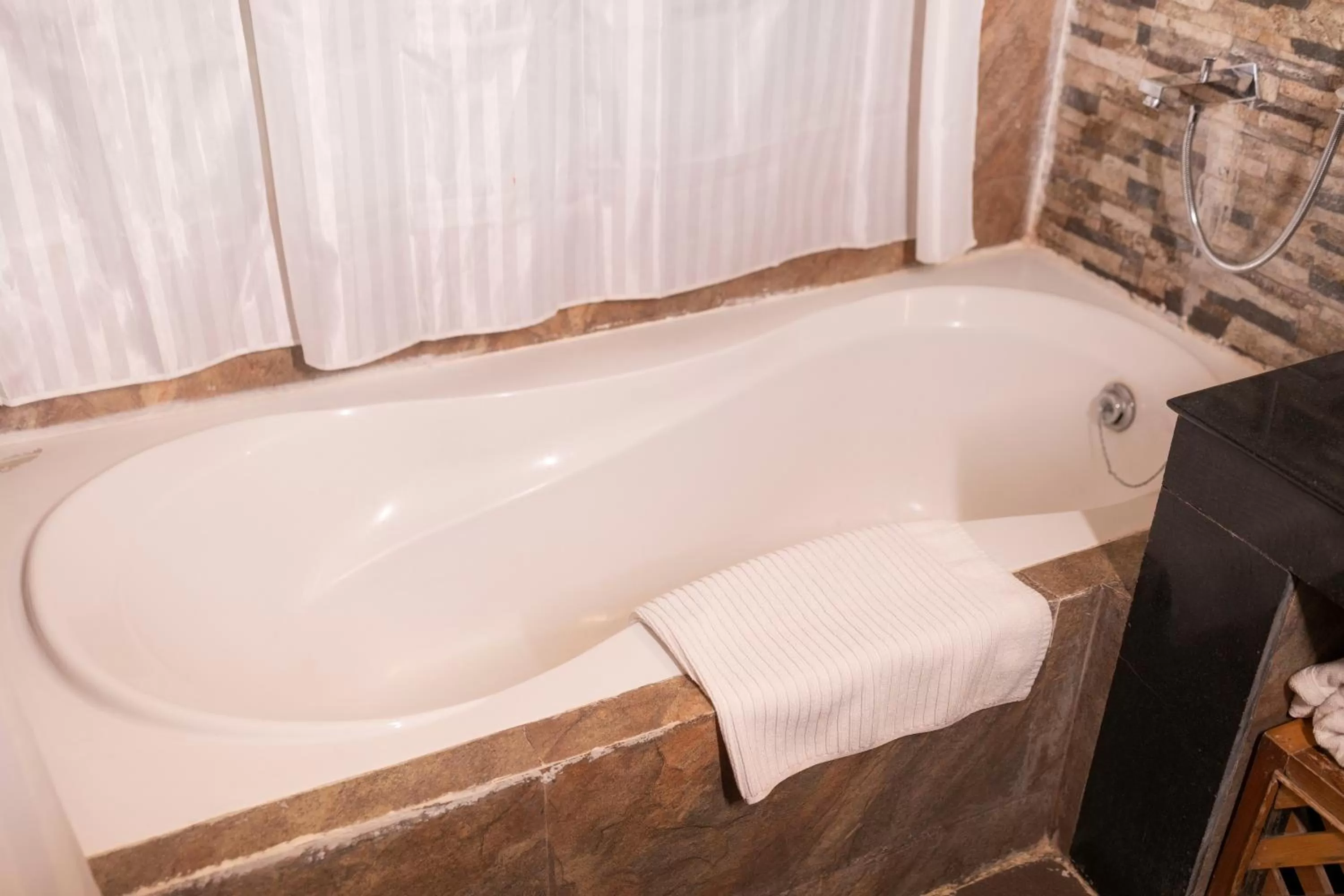 Bath in Yangthang Heritage