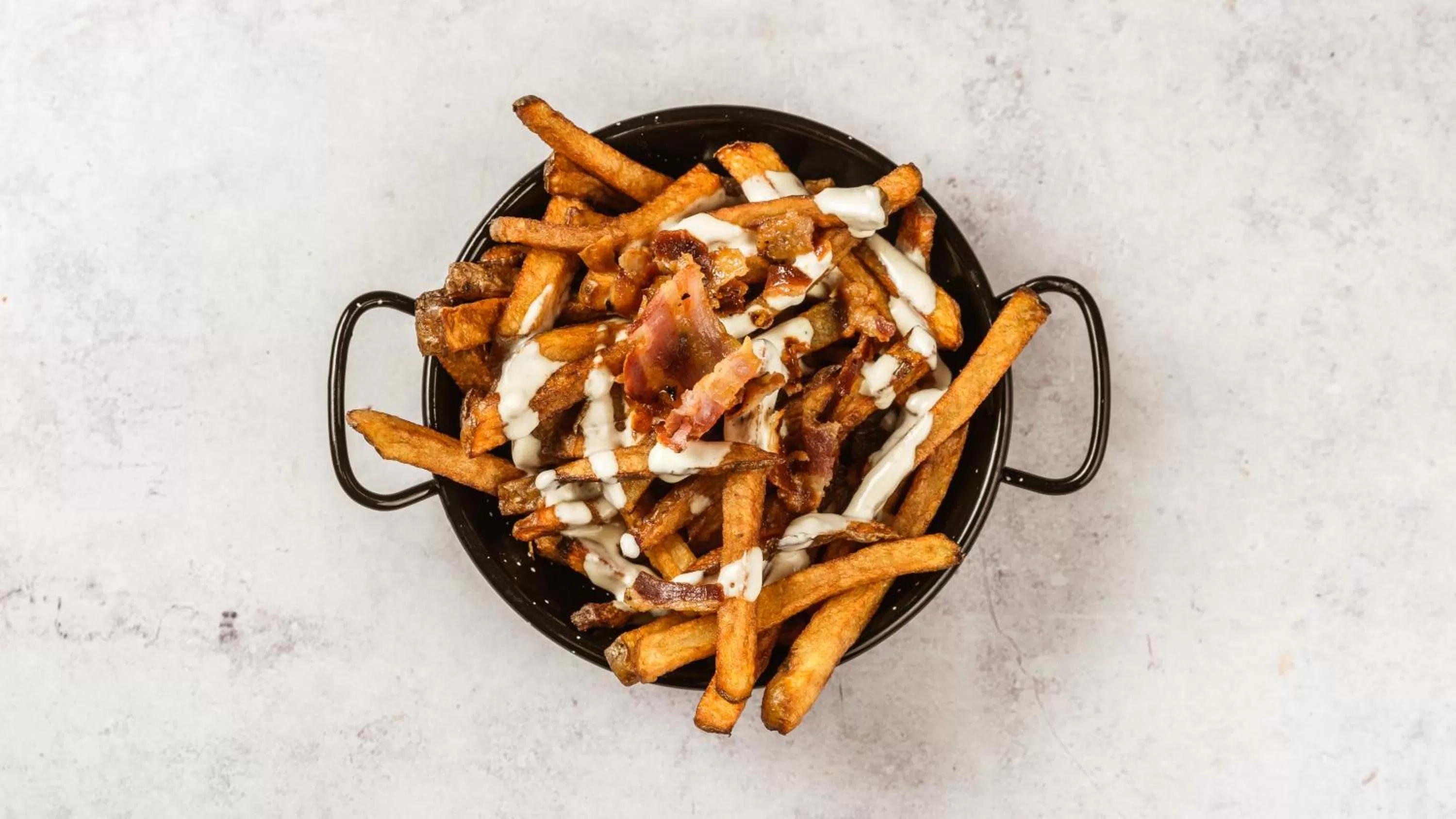 Restaurant/places to eat in Royal Airport Hotel