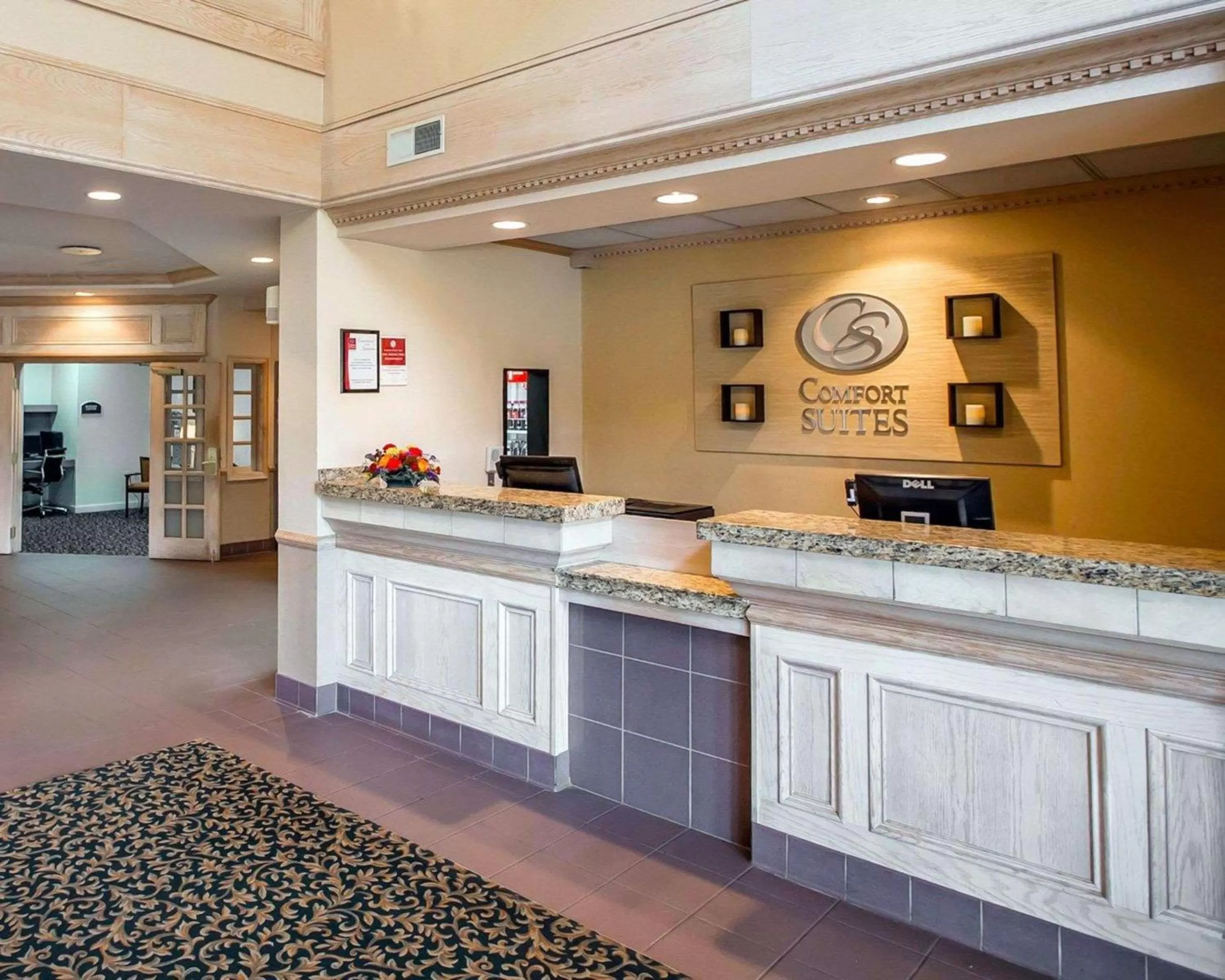 Lobby or reception in Comfort Suites University Area Notre Dame-South Bend