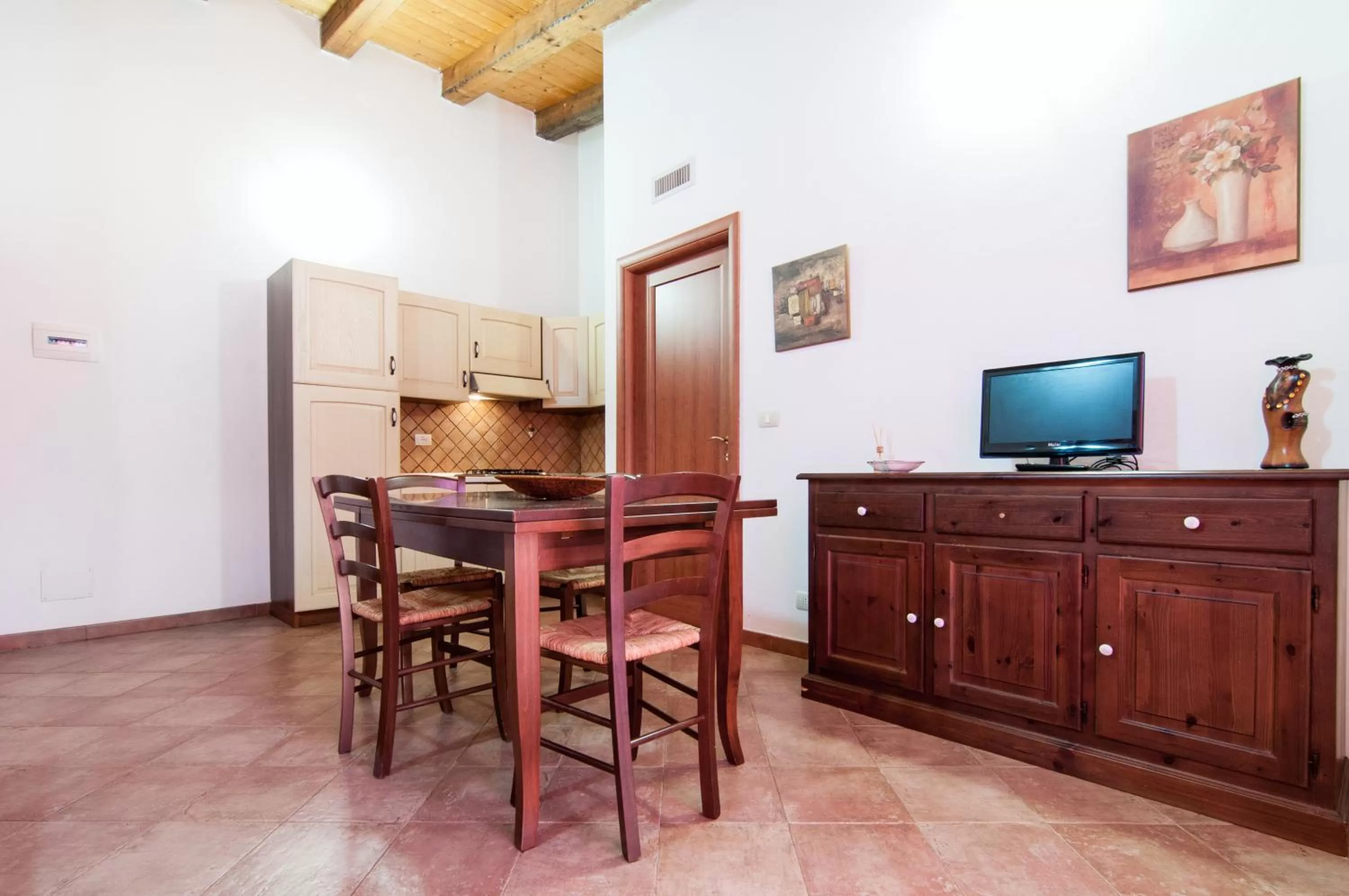 Kitchen or kitchenette in Le Case Al Quadrato Residence