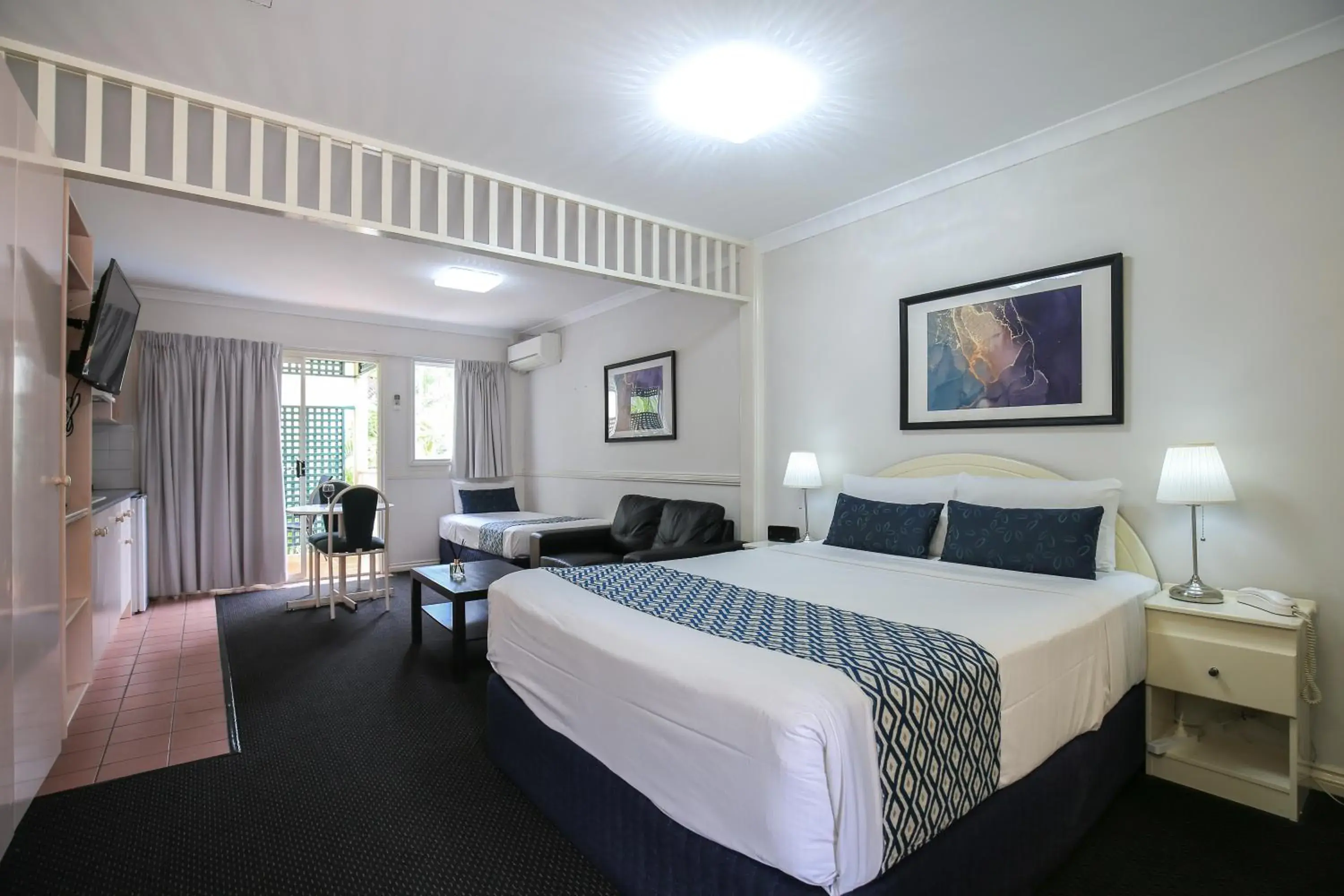 Economy Twin Room in Toowong Central Motel Apartments Economy Twin Room in Toowong Central Motel Apartments