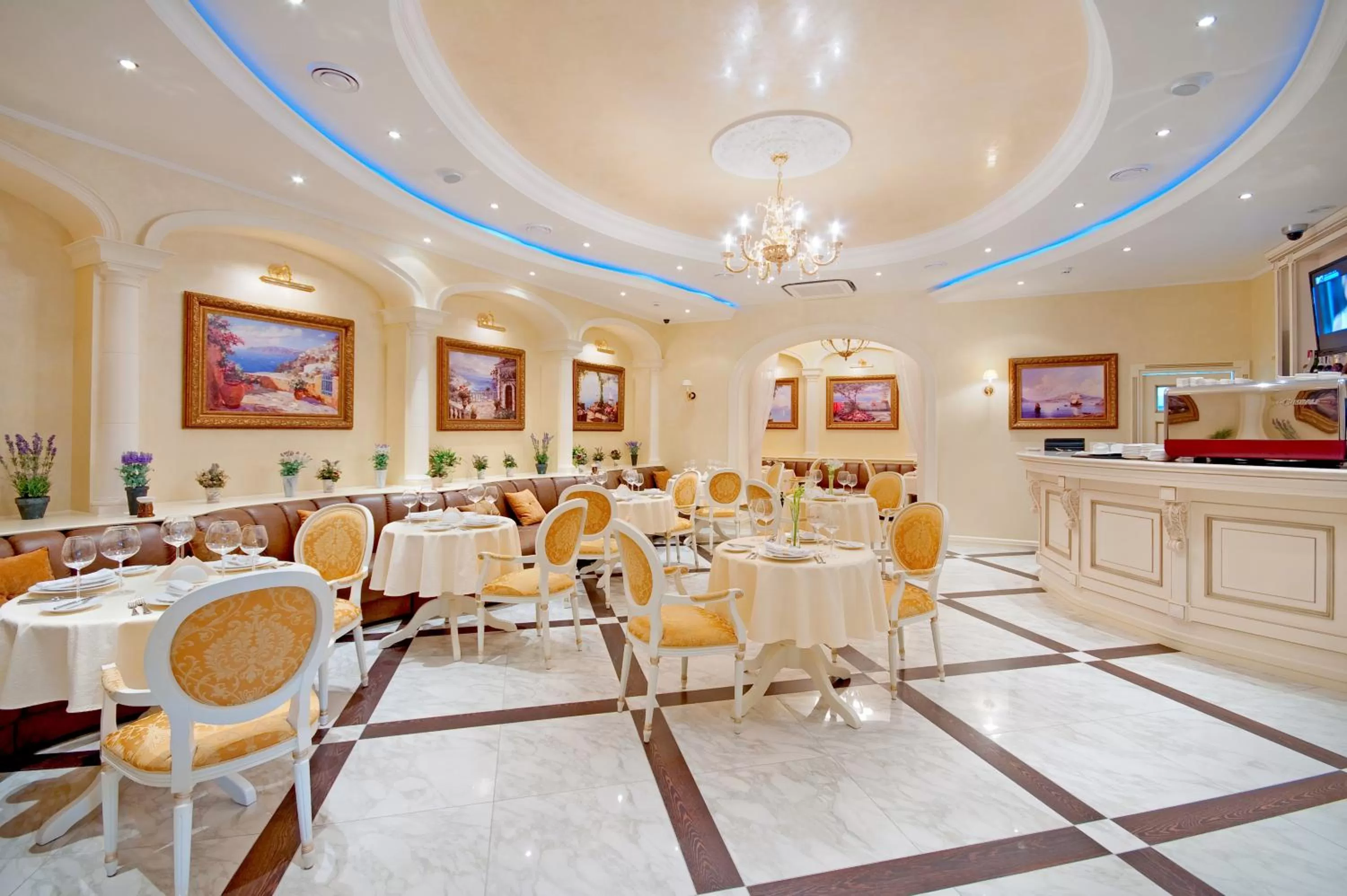 Restaurant/Places to Eat in Villa le Premier Maestro