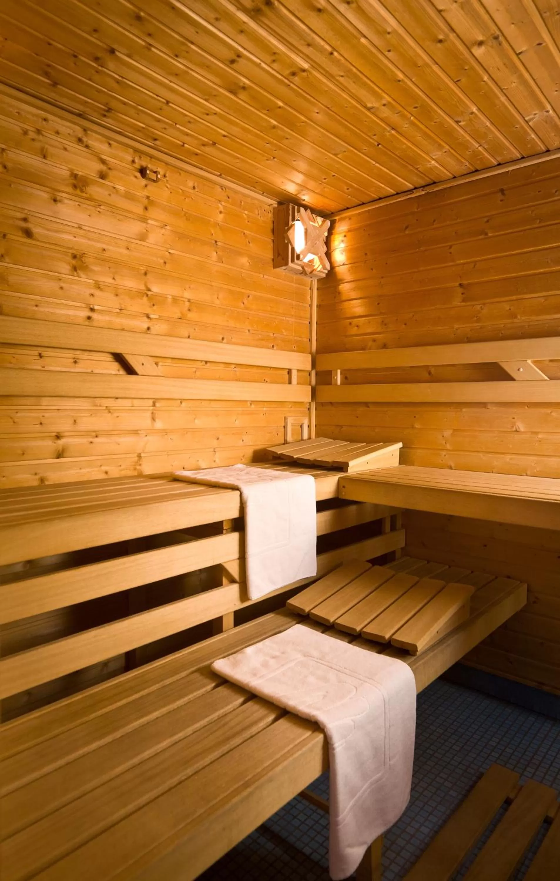 Spa and wellness centre/facilities in Mamaison Residence Belgická Prague