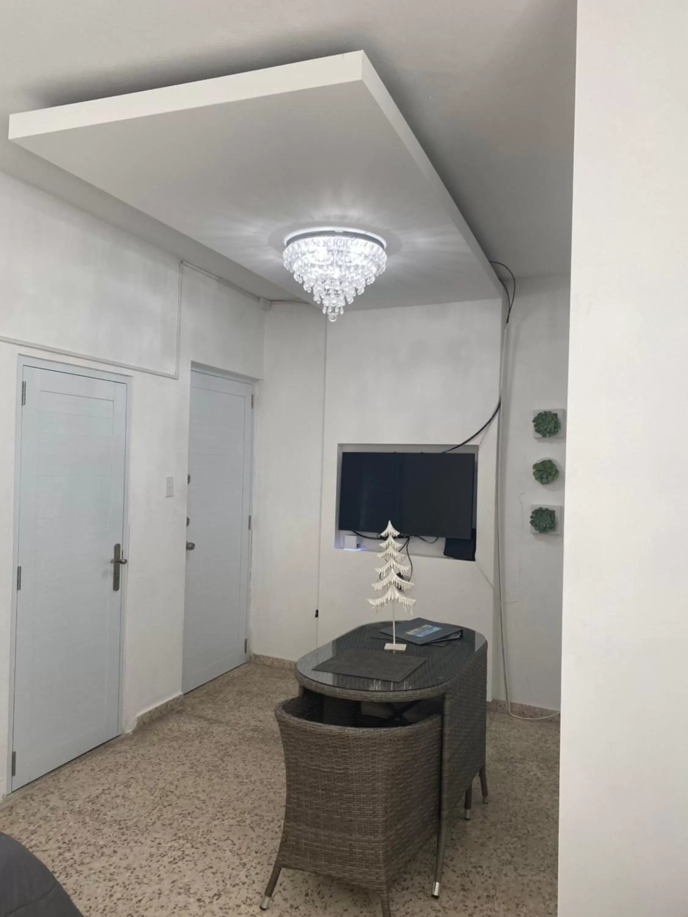 Living room, TV/Entertainment Center in Itza-Bella Suites