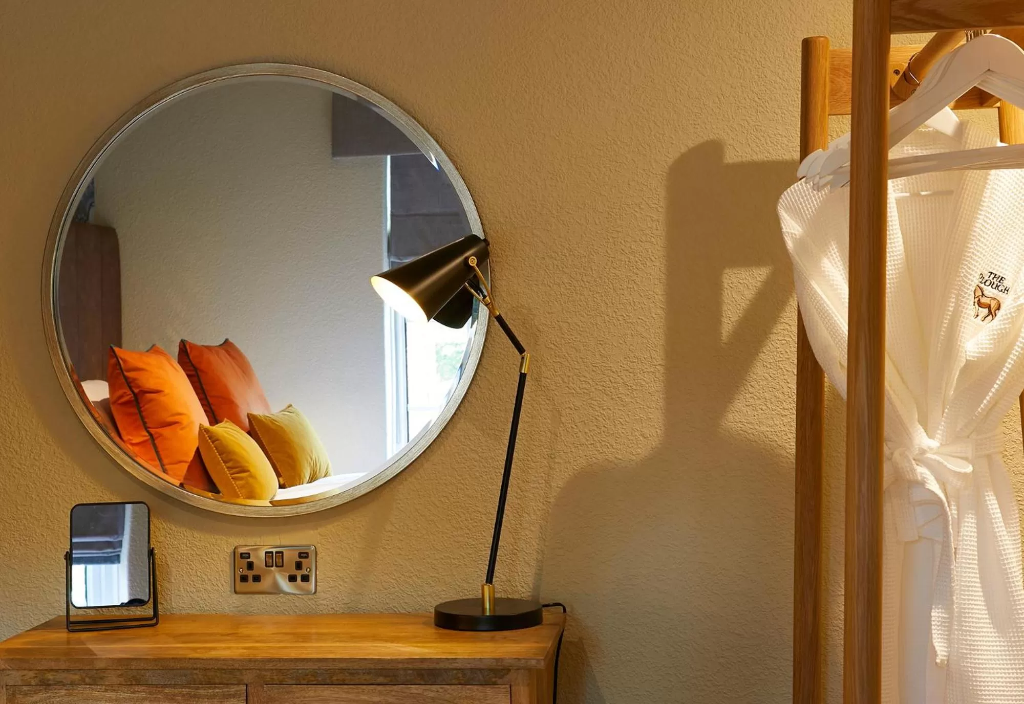 The Plough Inn & Cottages