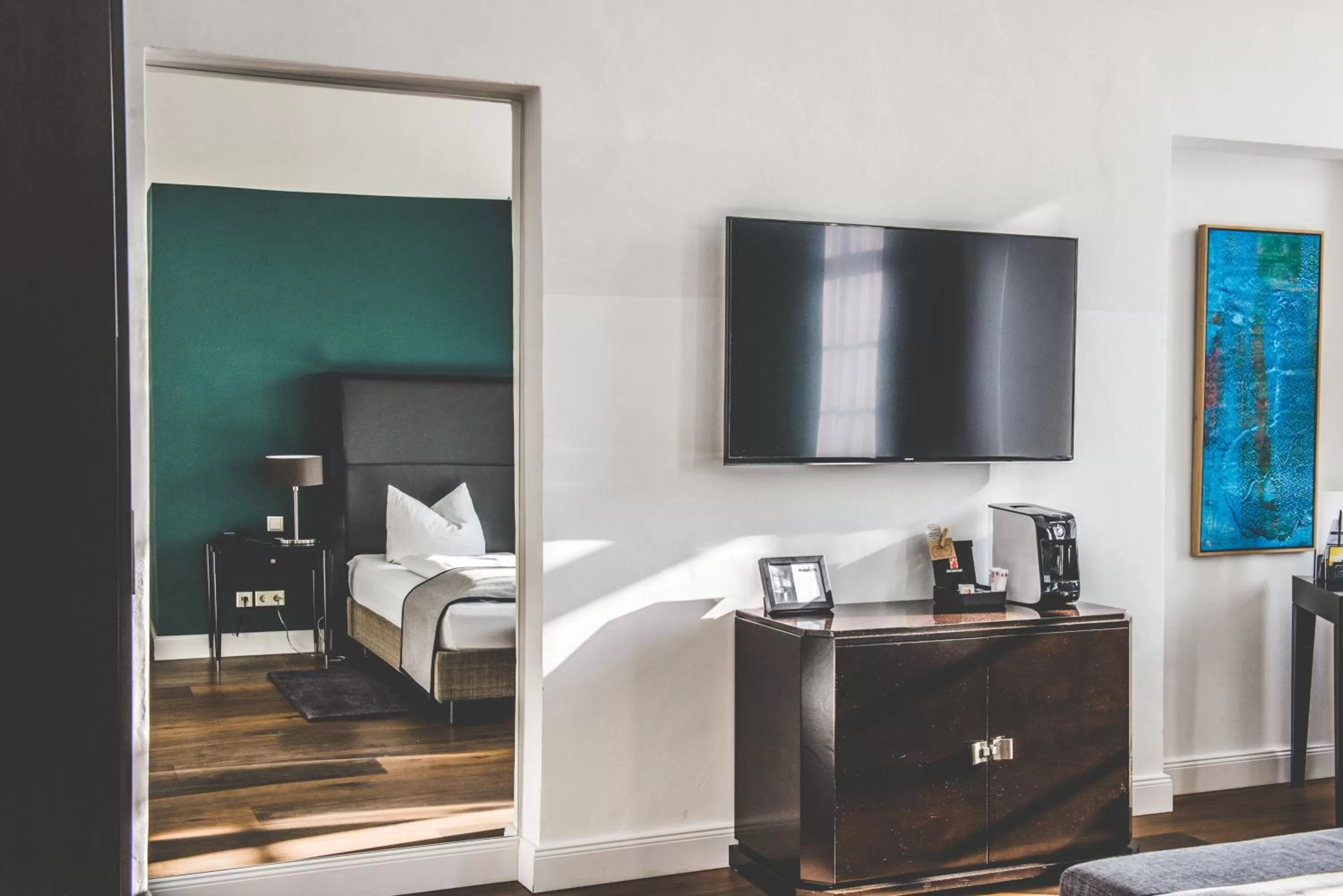 TV and multimedia, Bed in Hotel Münchner Hof