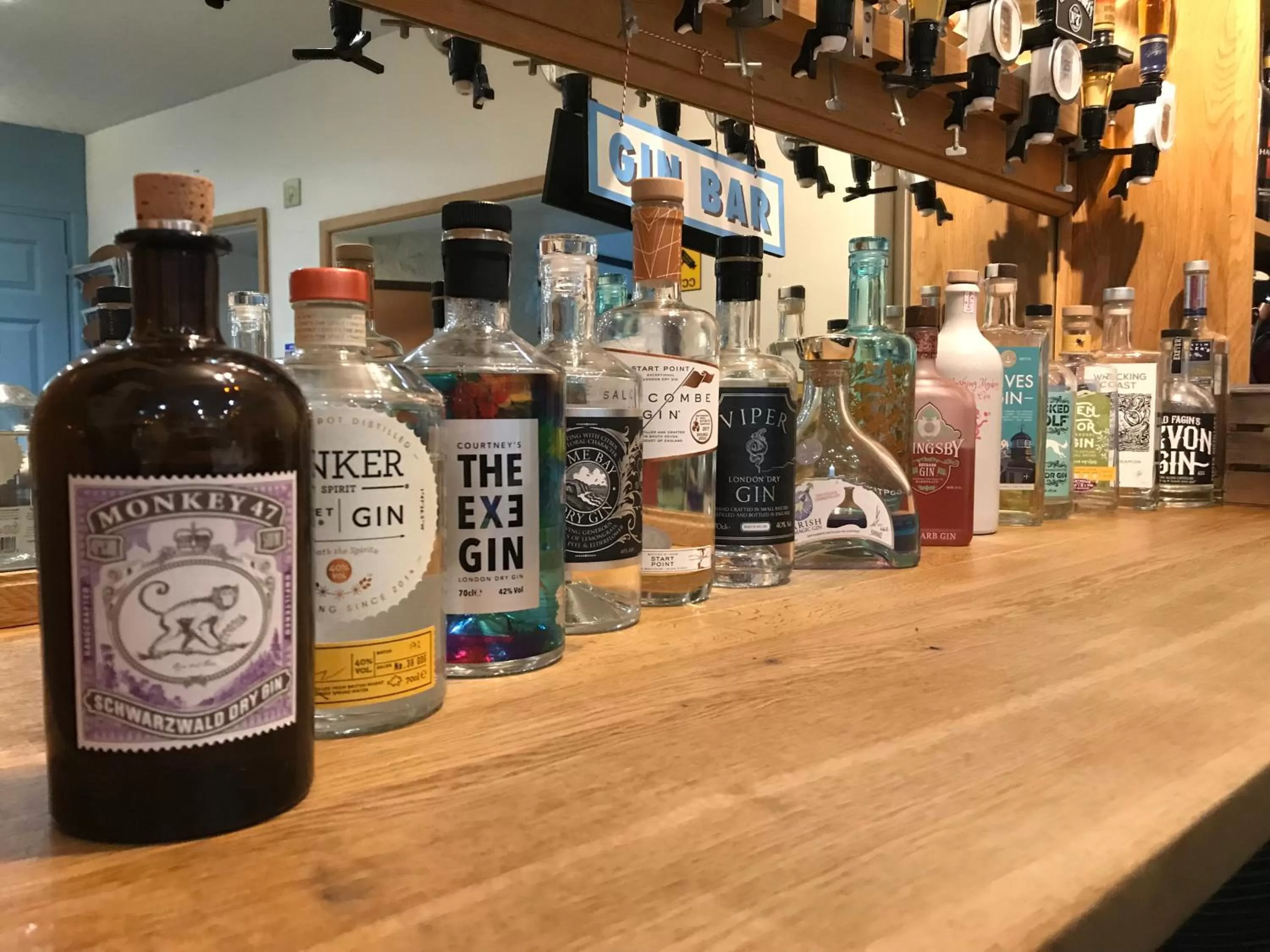 Alcoholic drinks in The Mariners Hotel