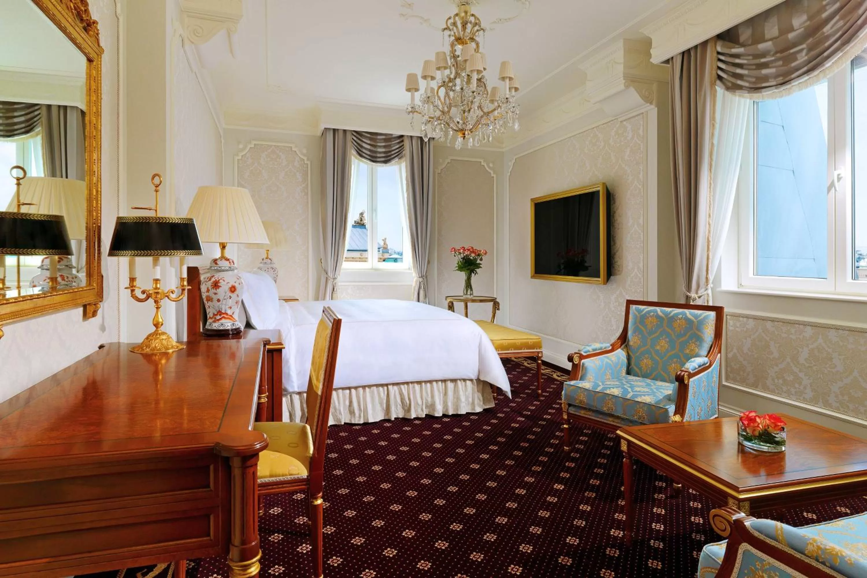 Photo of the whole room, Bed in Hotel Imperial, a Luxury Collection Hotel, Vienna