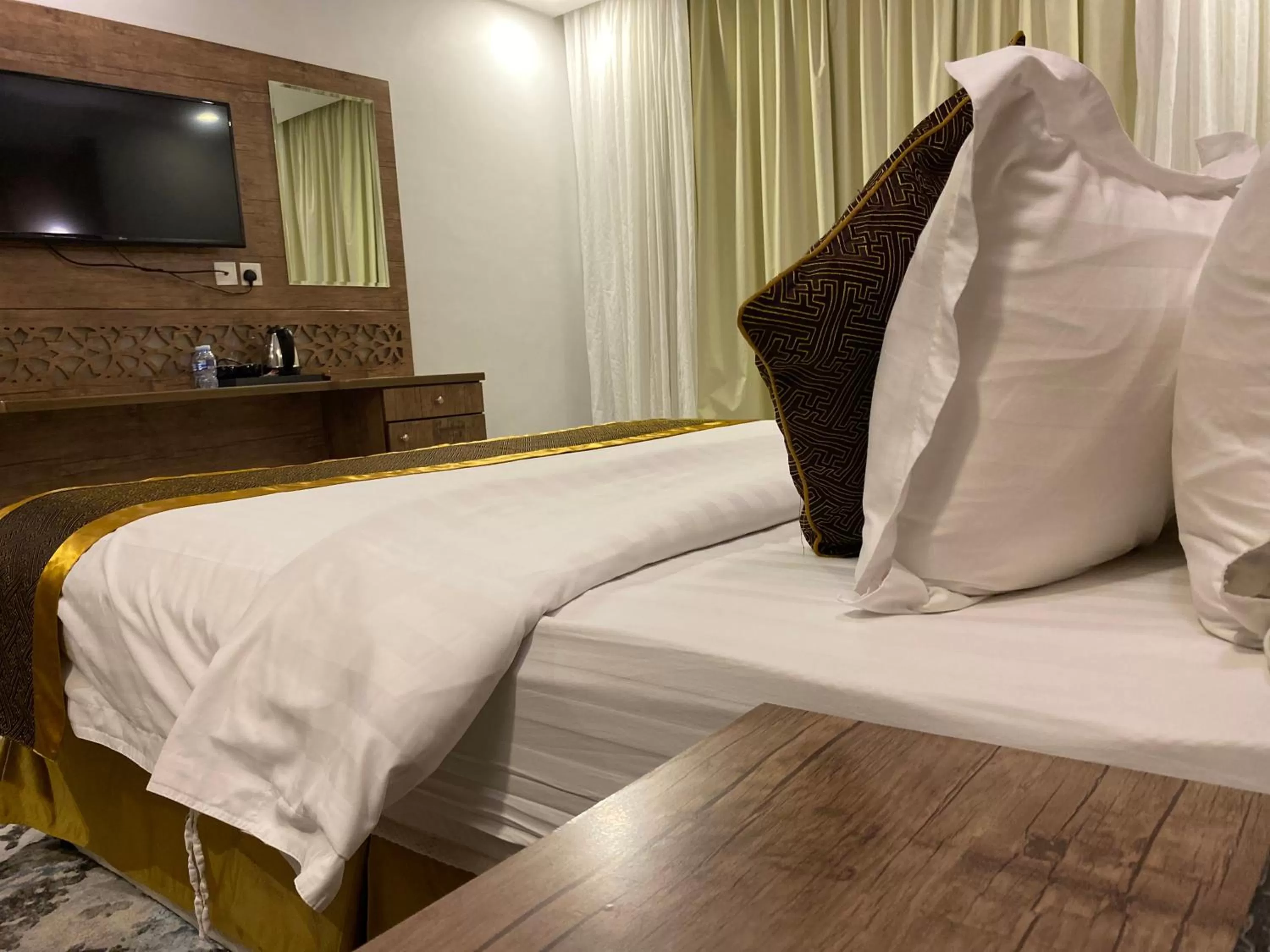 Bedroom, Bed in شقق ارين البساتين