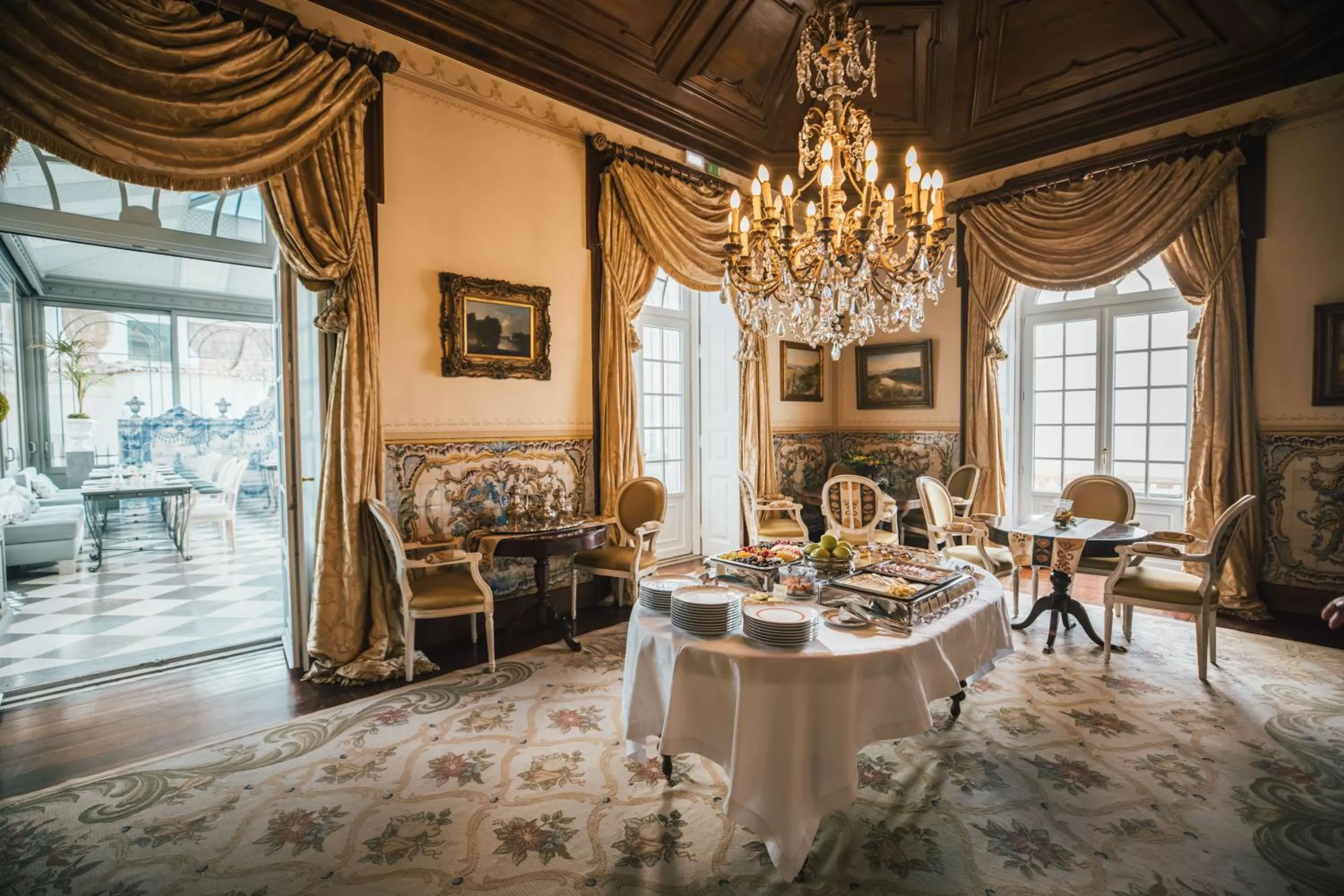 Breakfast in Estoril Vintage Hotel