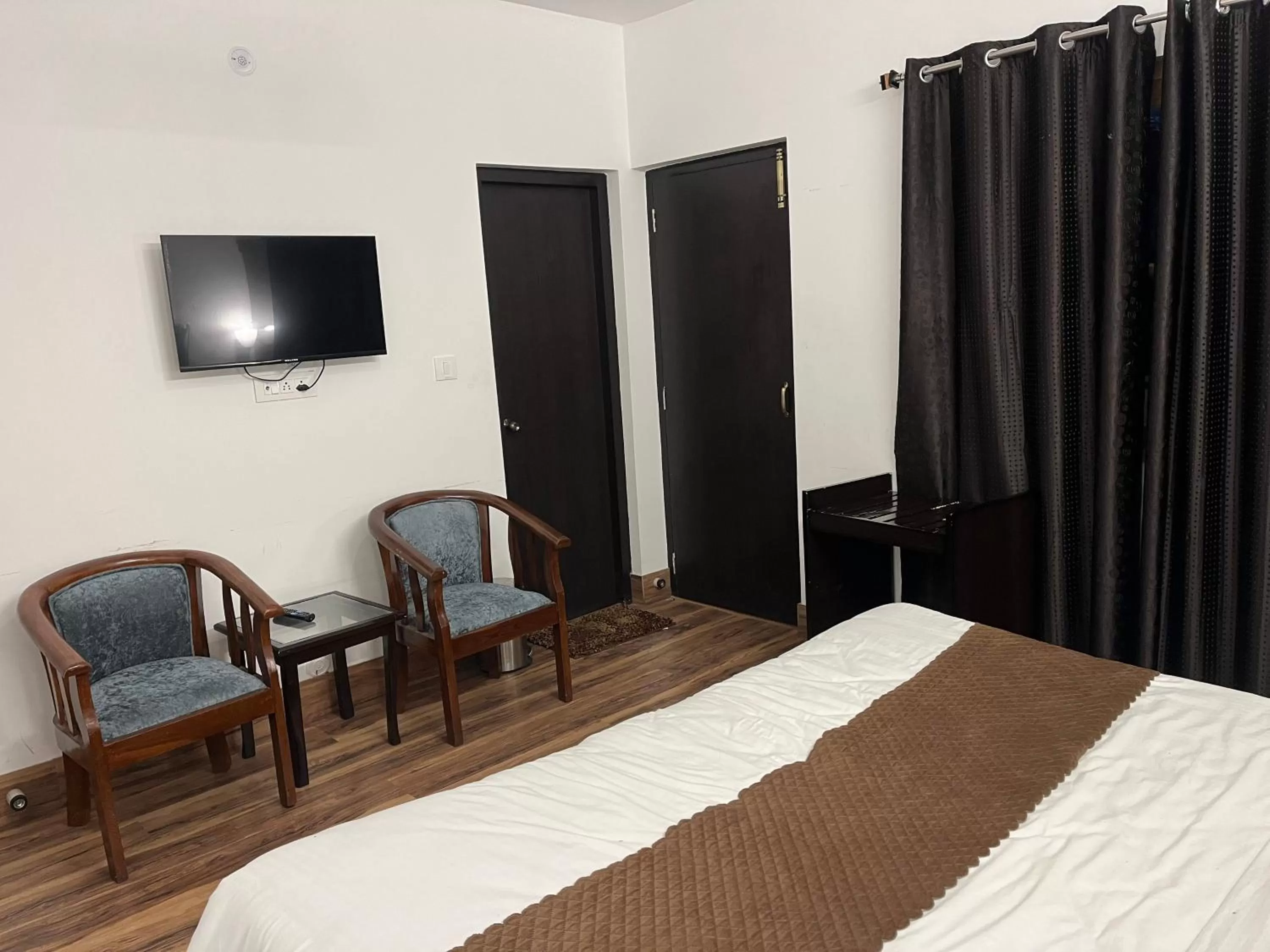 Bed in Cedar Woods Resort