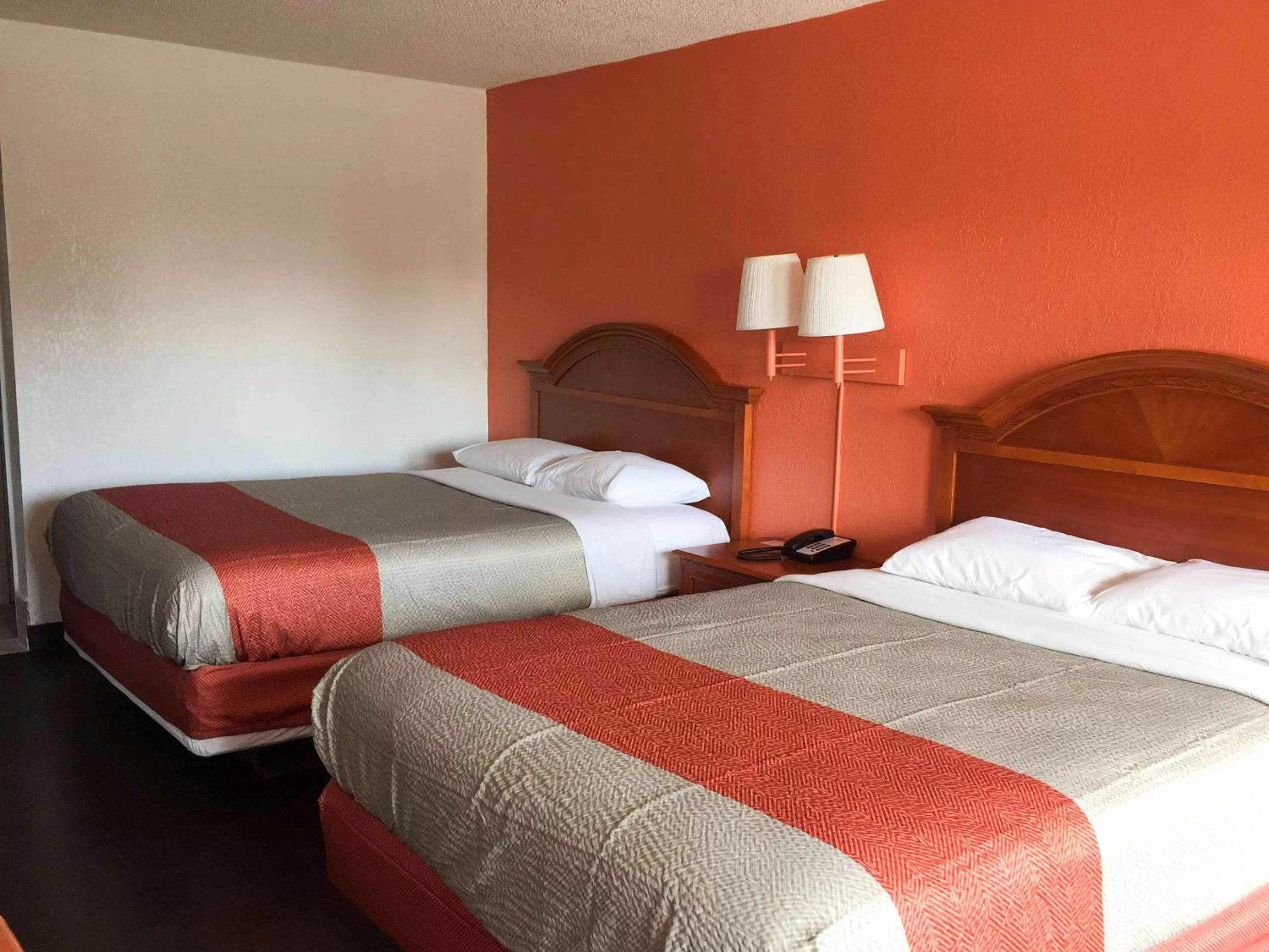 Bedroom, Bed in Motel 6-Montgomery, AL - Coliseum