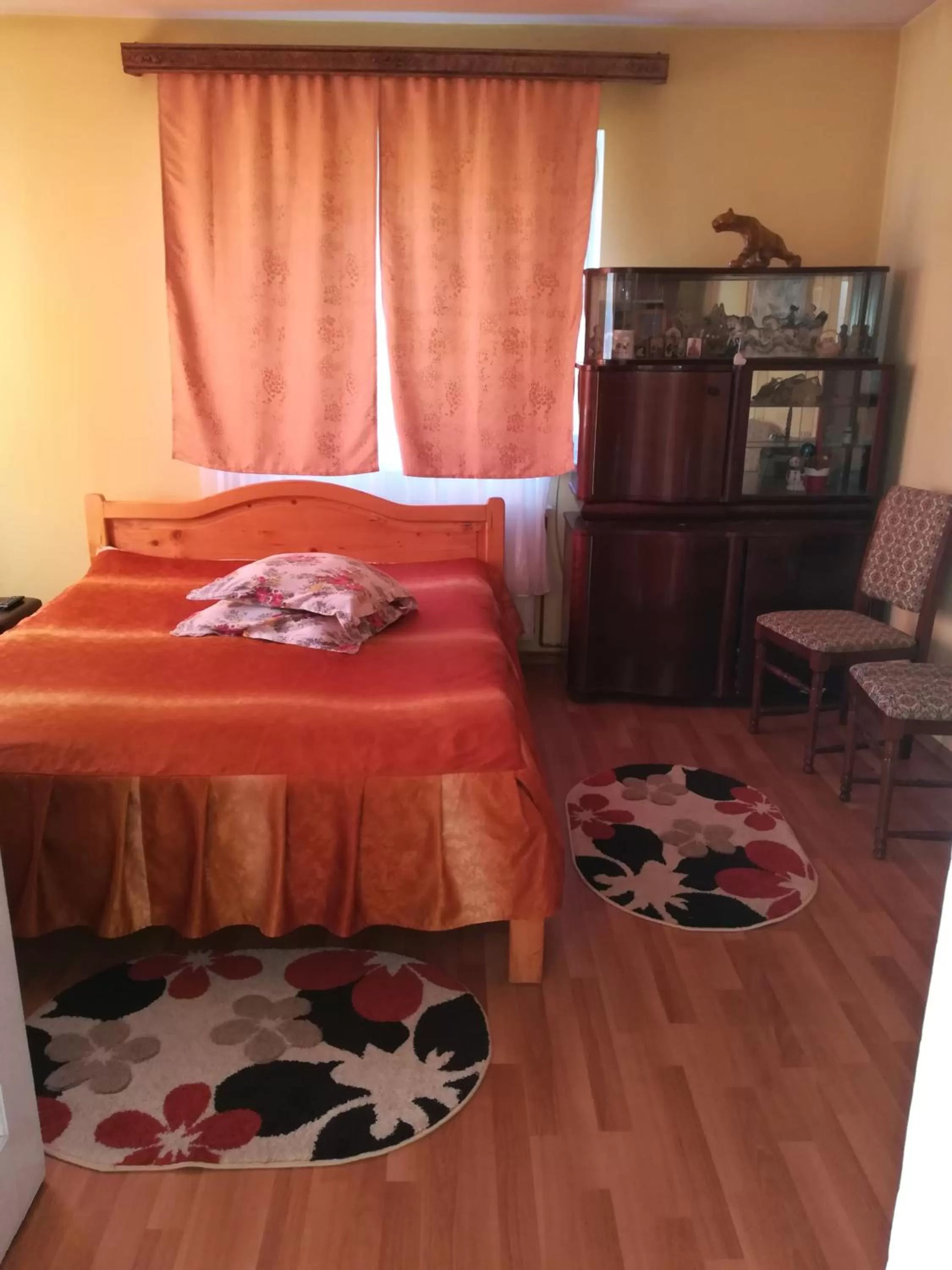 Photo of the whole room, Bed in Pensiunea Luminita