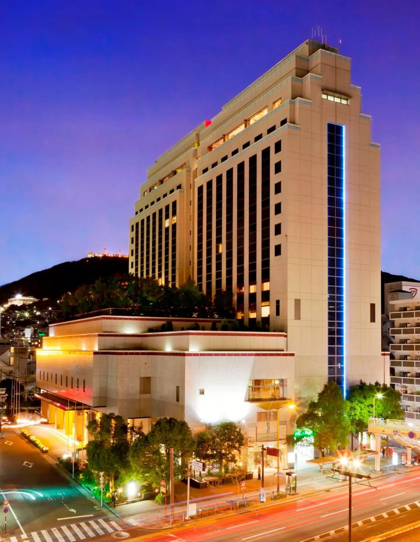 THE GLOBAL VIEW Nagasaki