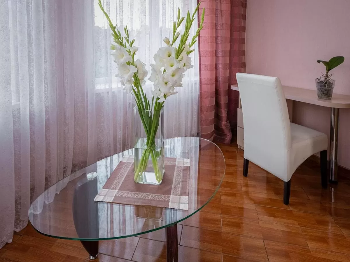 Seating area in Park Hotel