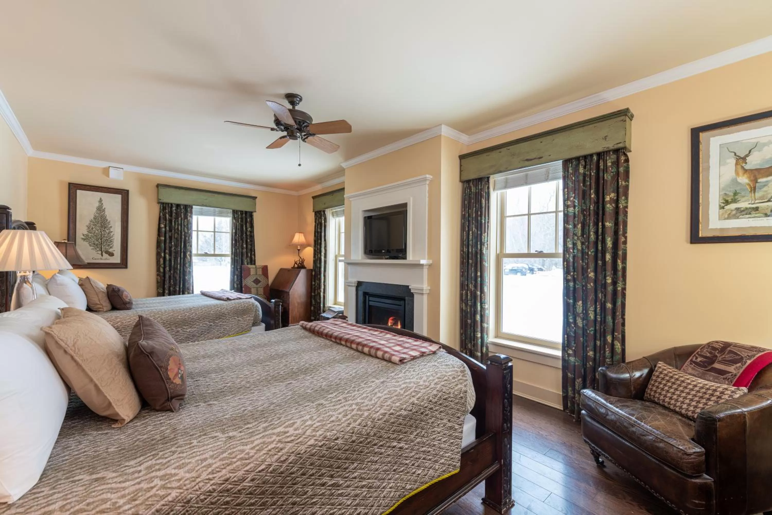 Bed in The Norwich Inn