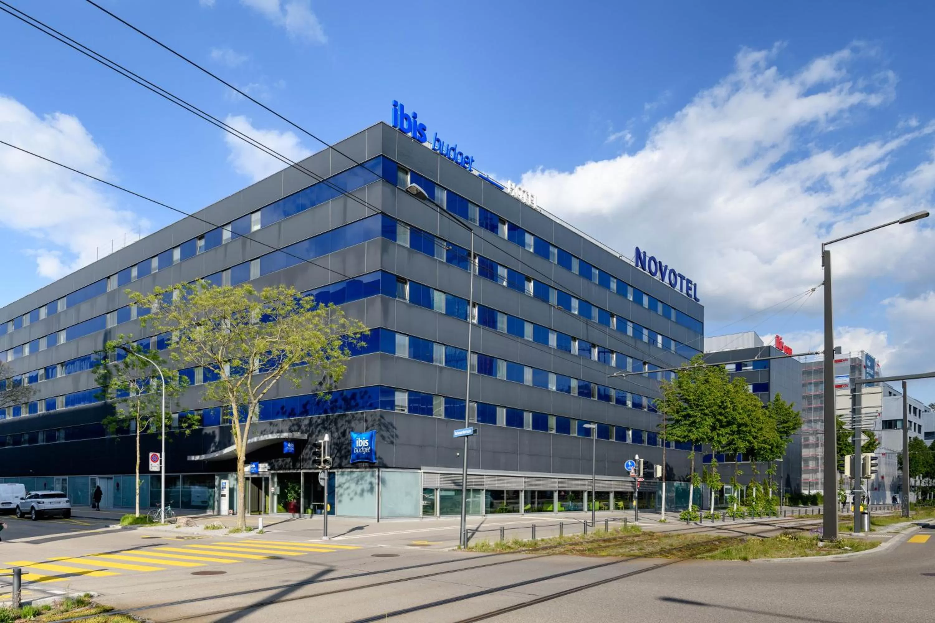 Property building in ibis budget Zurich City West