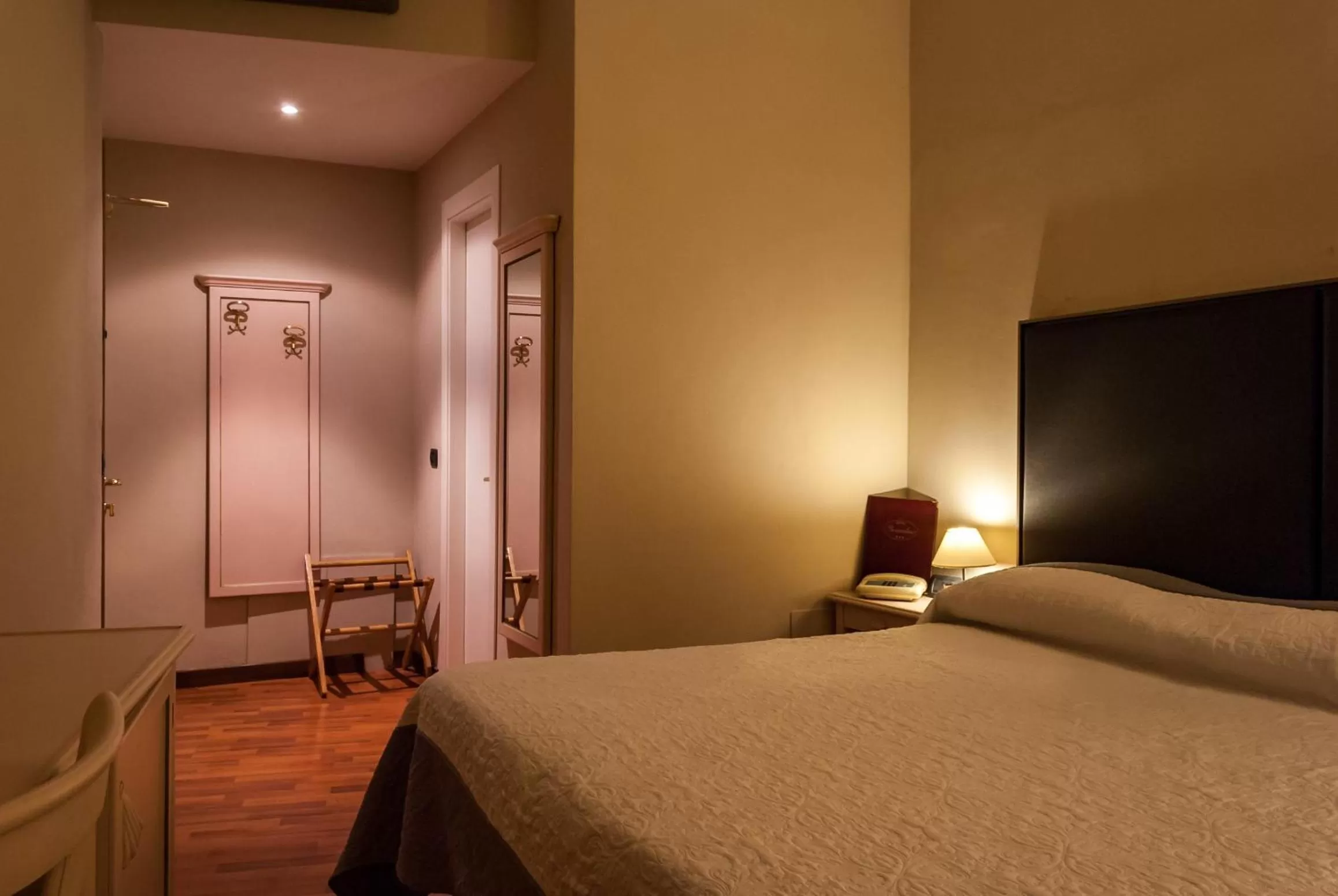 Photo of the whole room, Bed in Hotel Bernardino