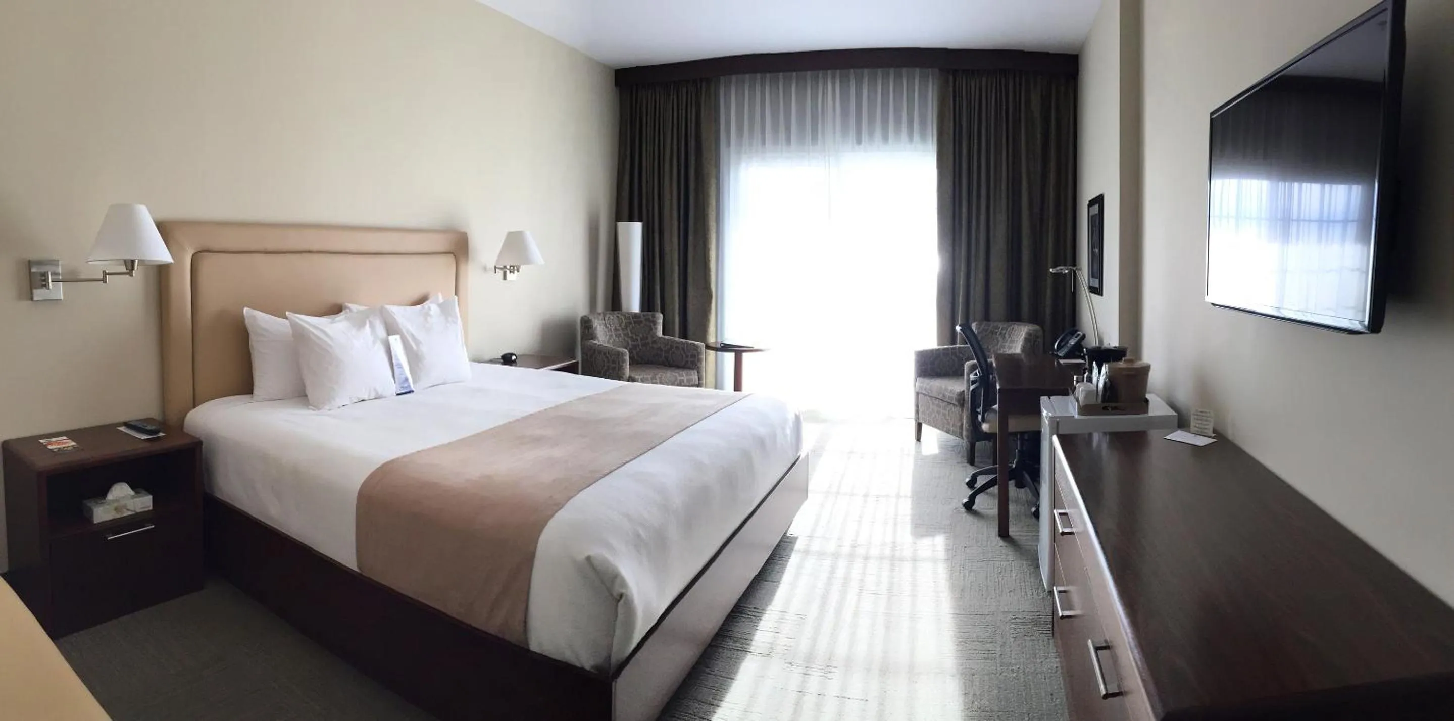 Bedroom, Bed in Château Arnaud