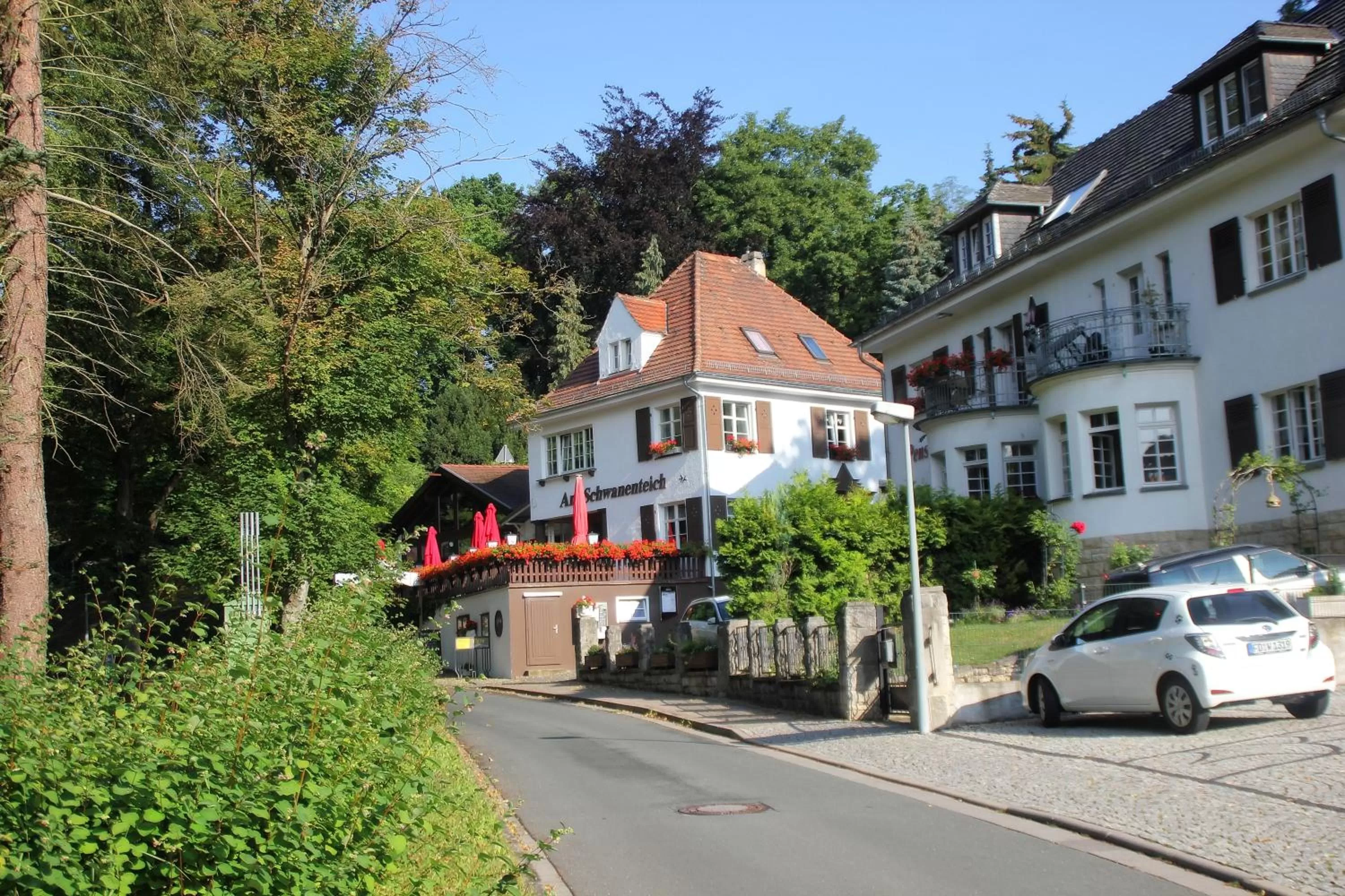 Property Building in Traumparadies