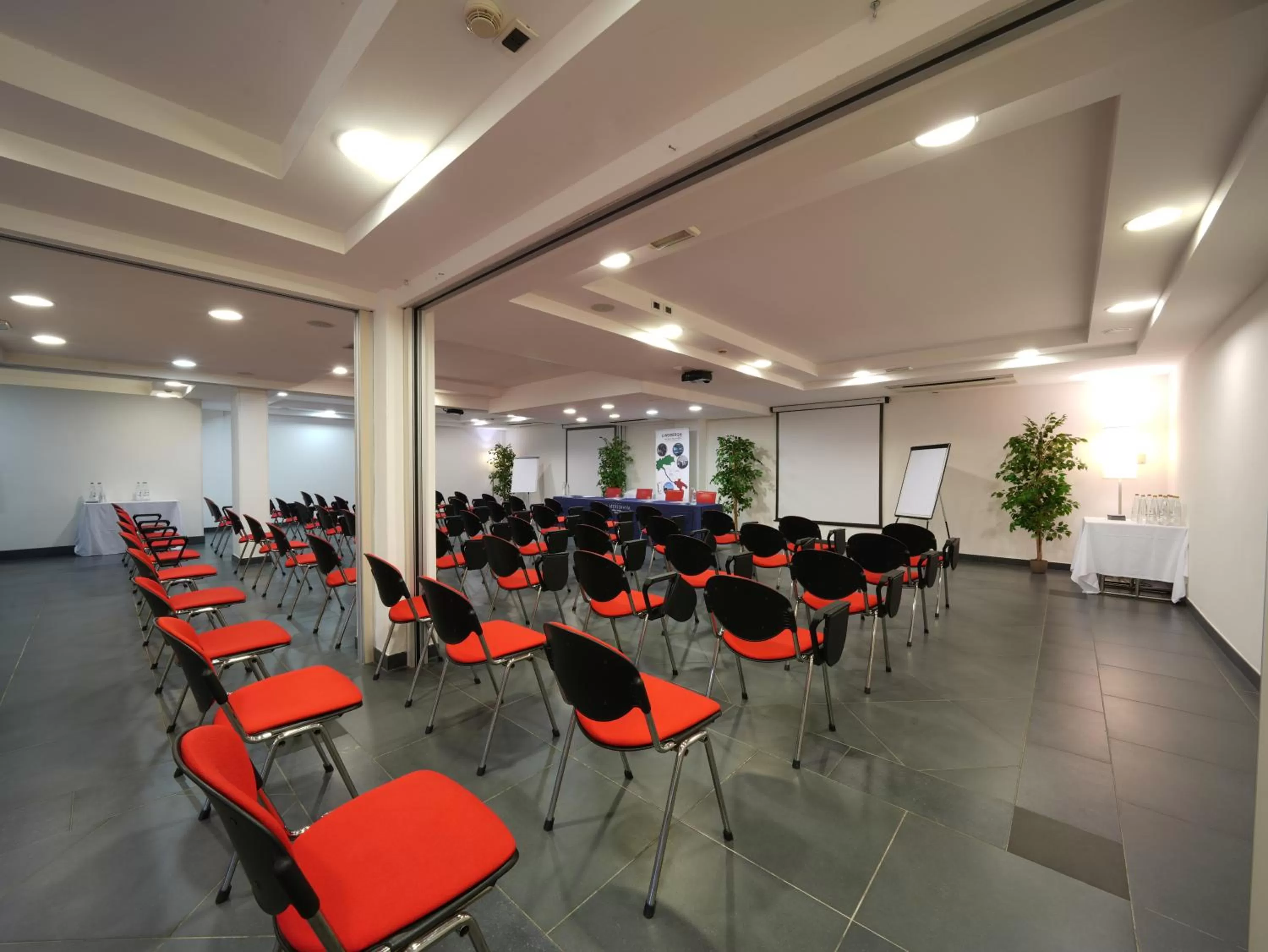 La Meridiana Bleisure Hotel